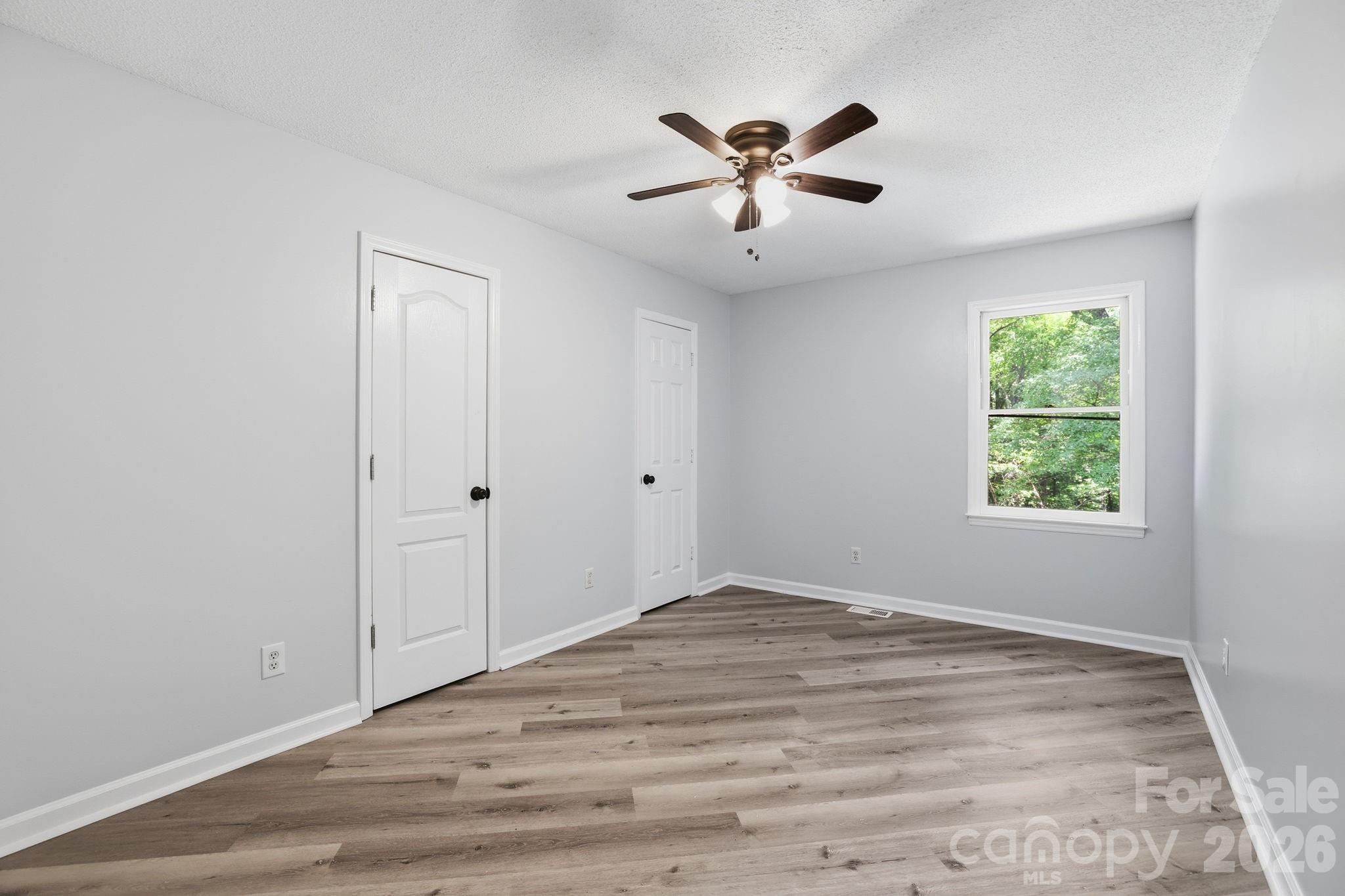 1801 Bridgewood Drive