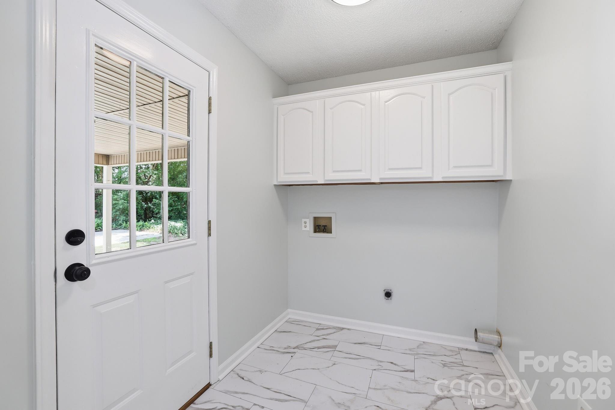 1801 Bridgewood Drive