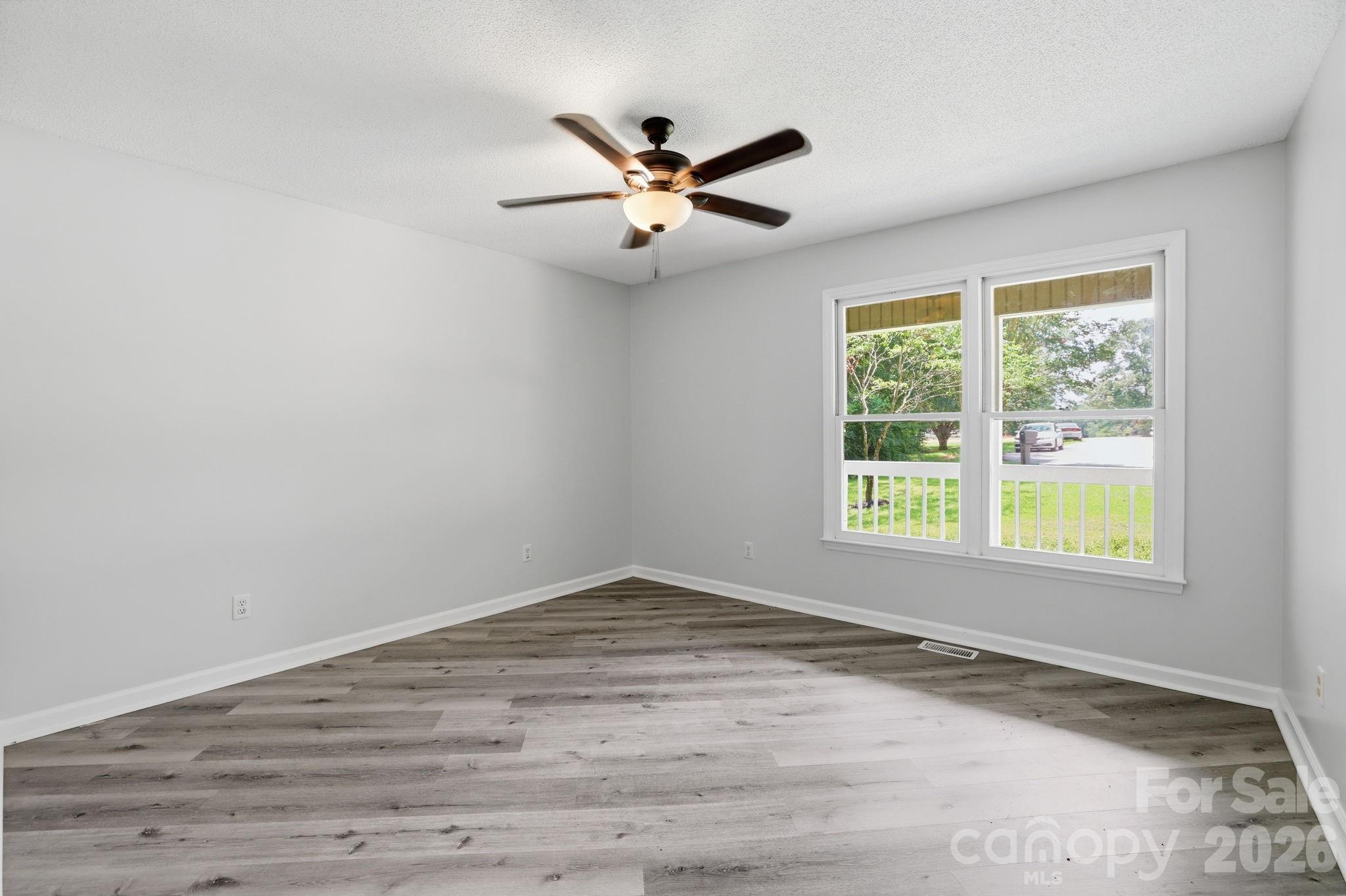 1801 Bridgewood Drive