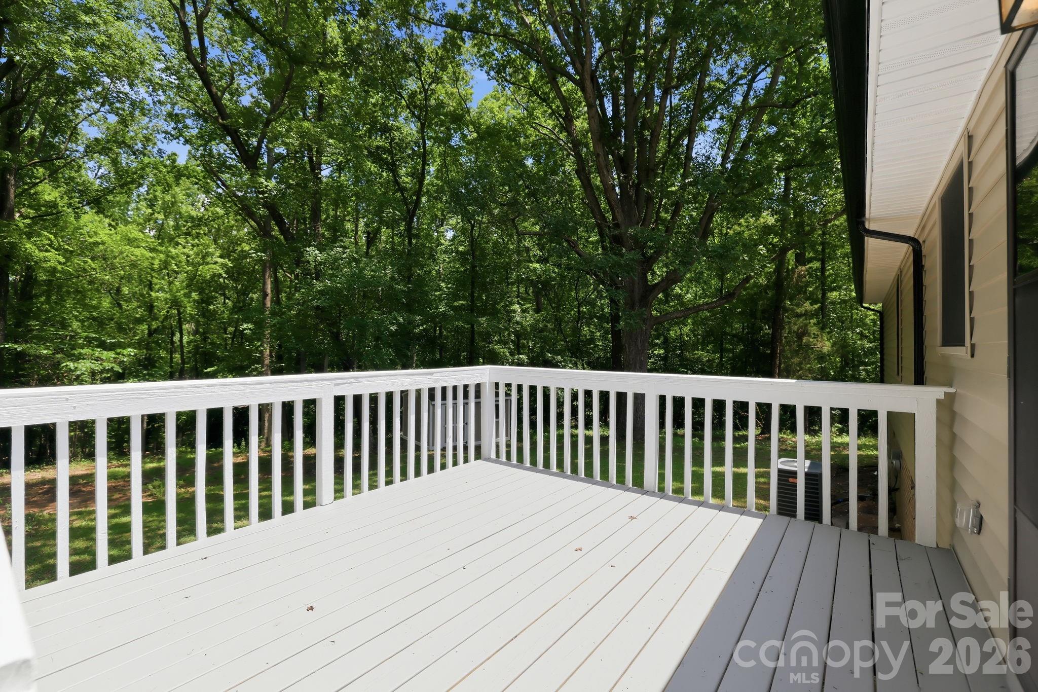 1801 Bridgewood Drive