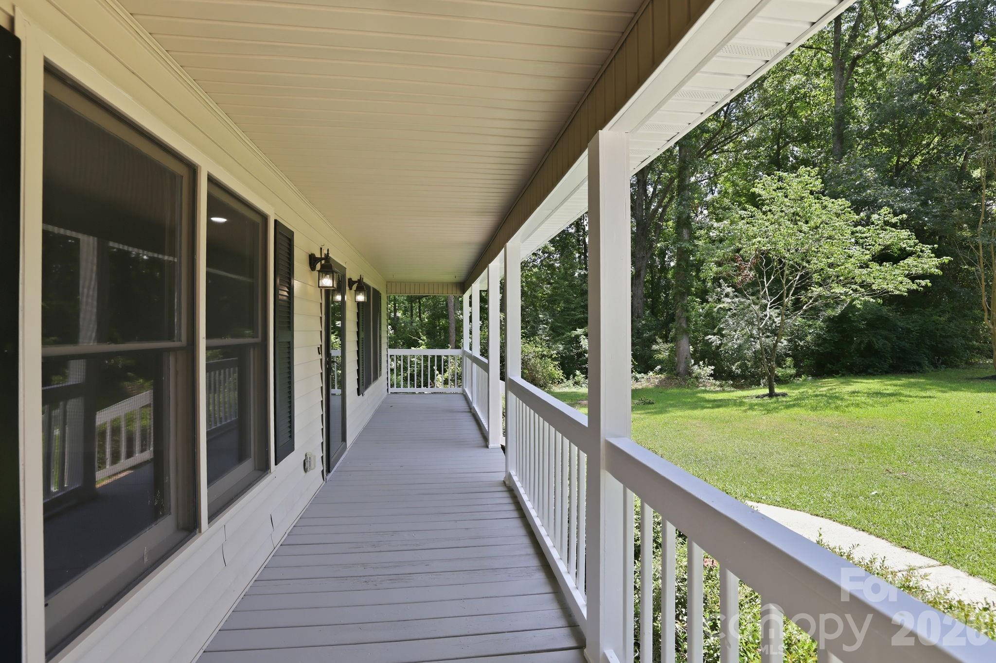 1801 Bridgewood Drive
