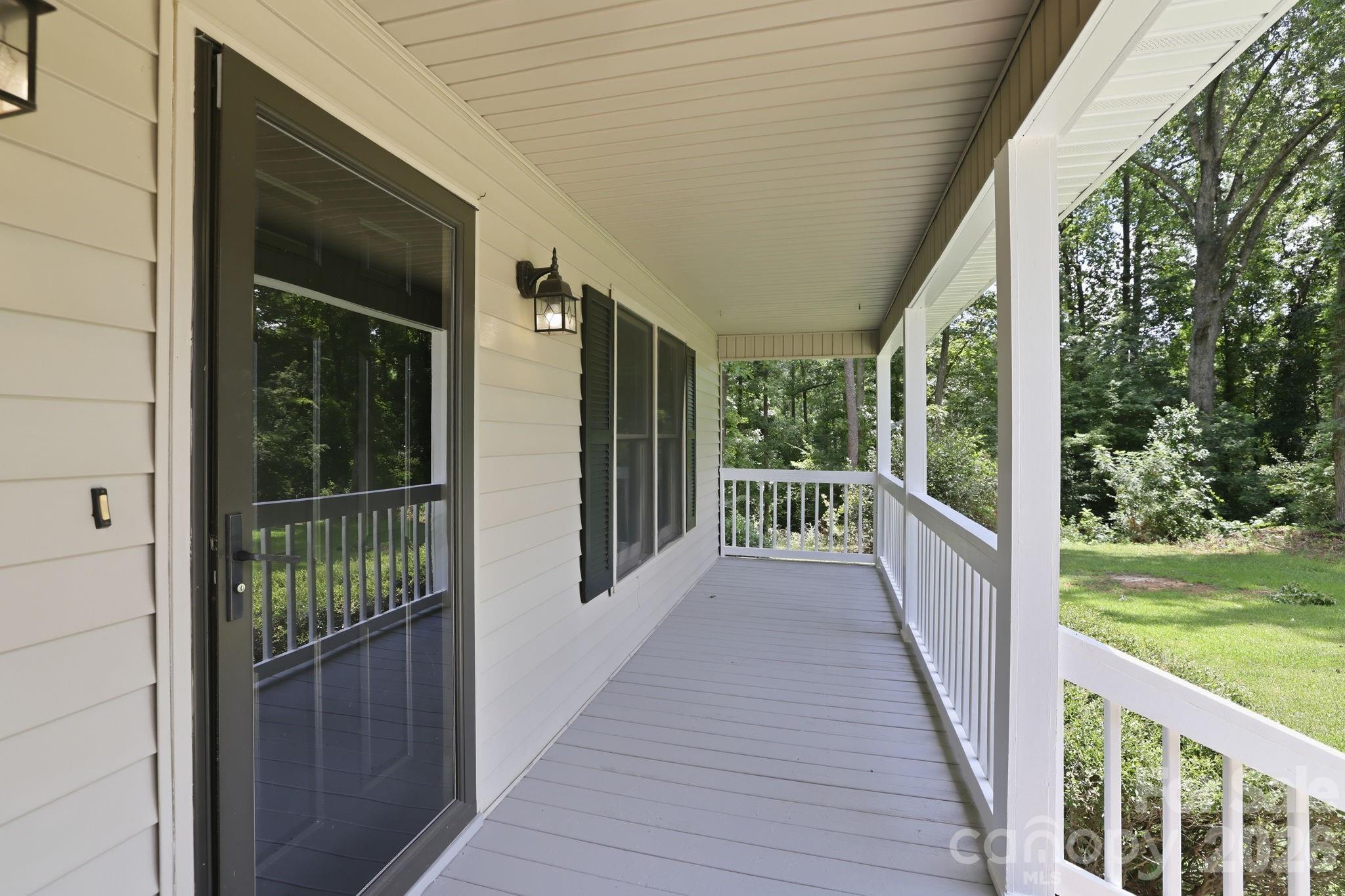 1801 Bridgewood Drive