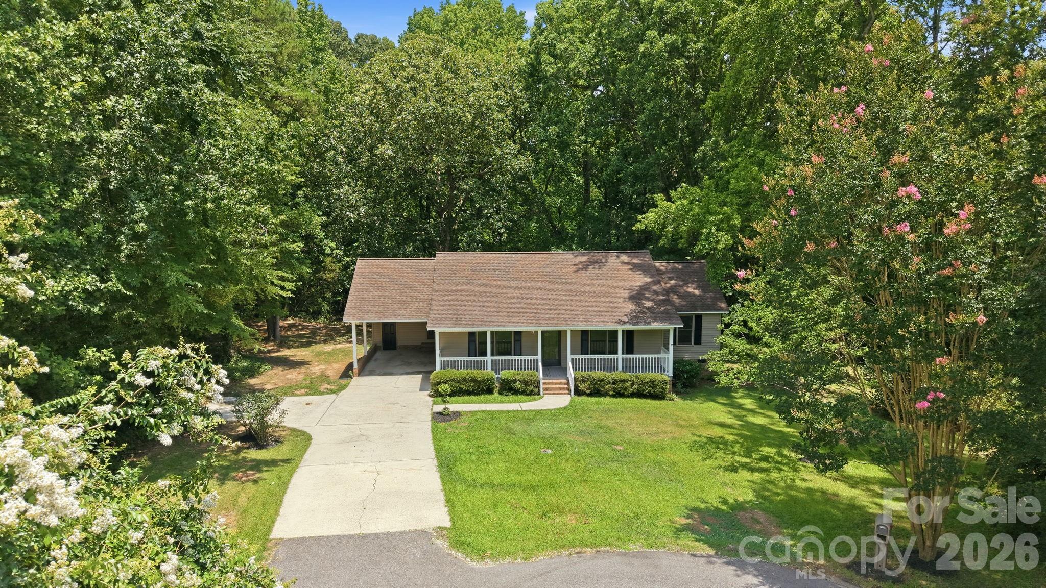 1801 Bridgewood Drive