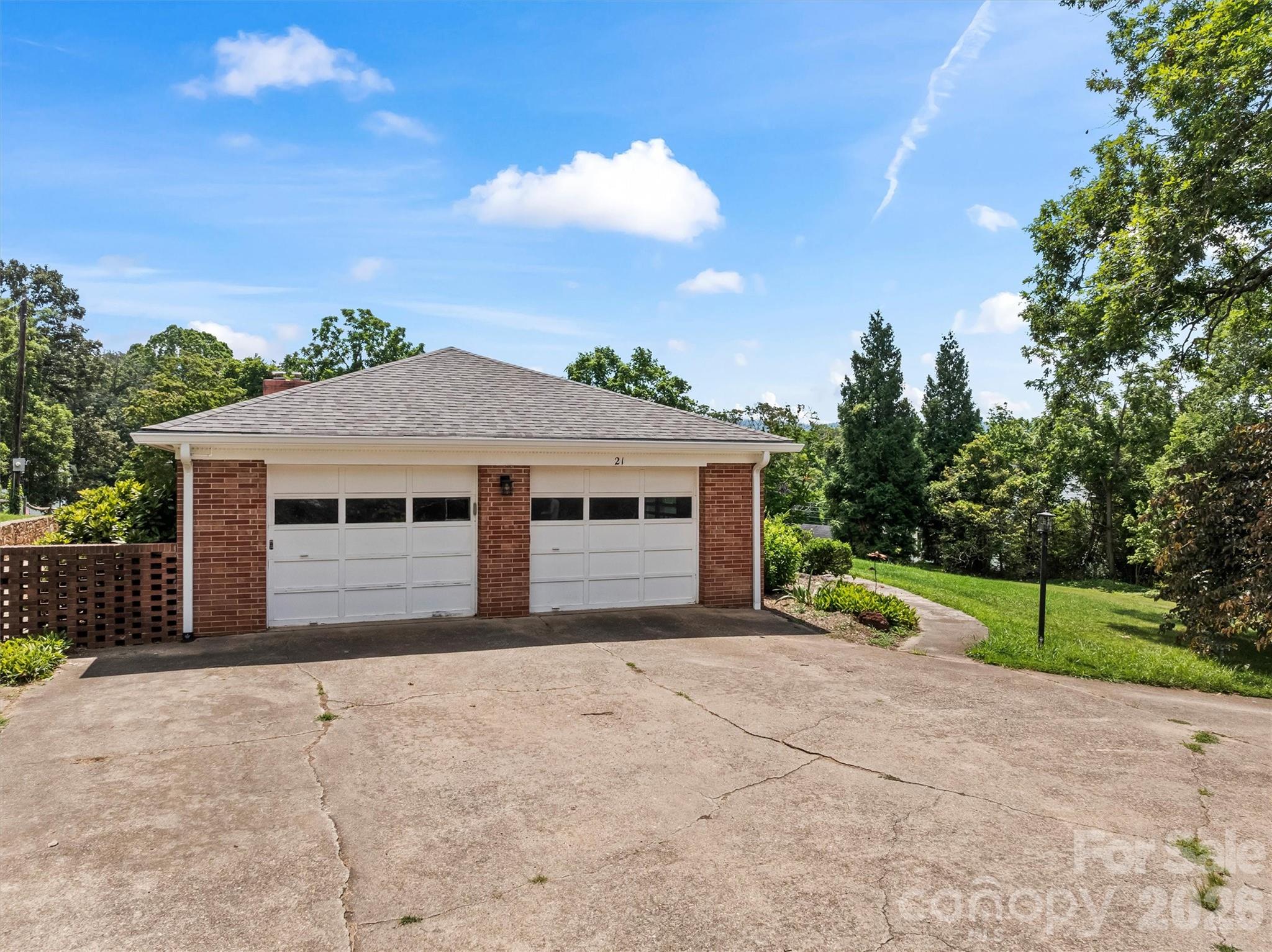21 Hamburg Drive