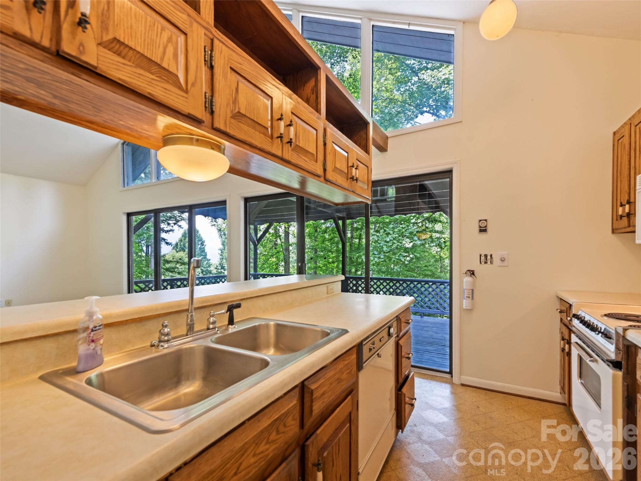 80 Merrie Way