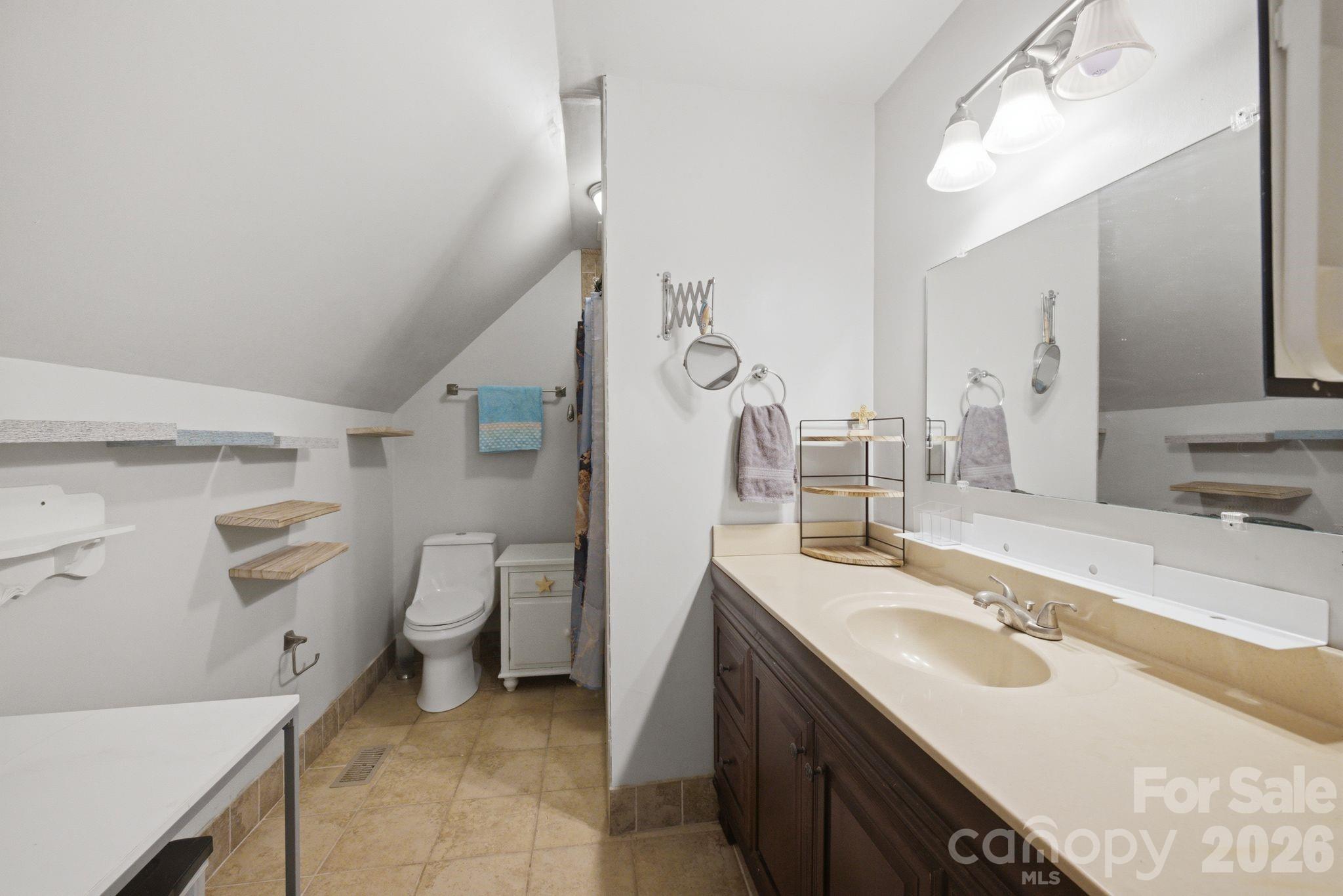 21235 Sandy Cove Road