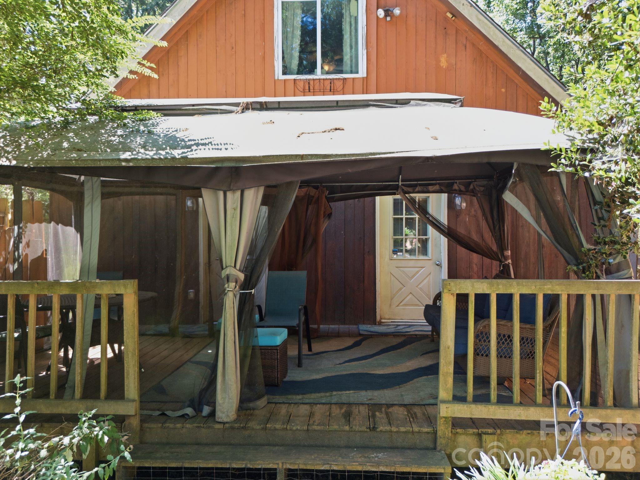 21235 Sandy Cove Road