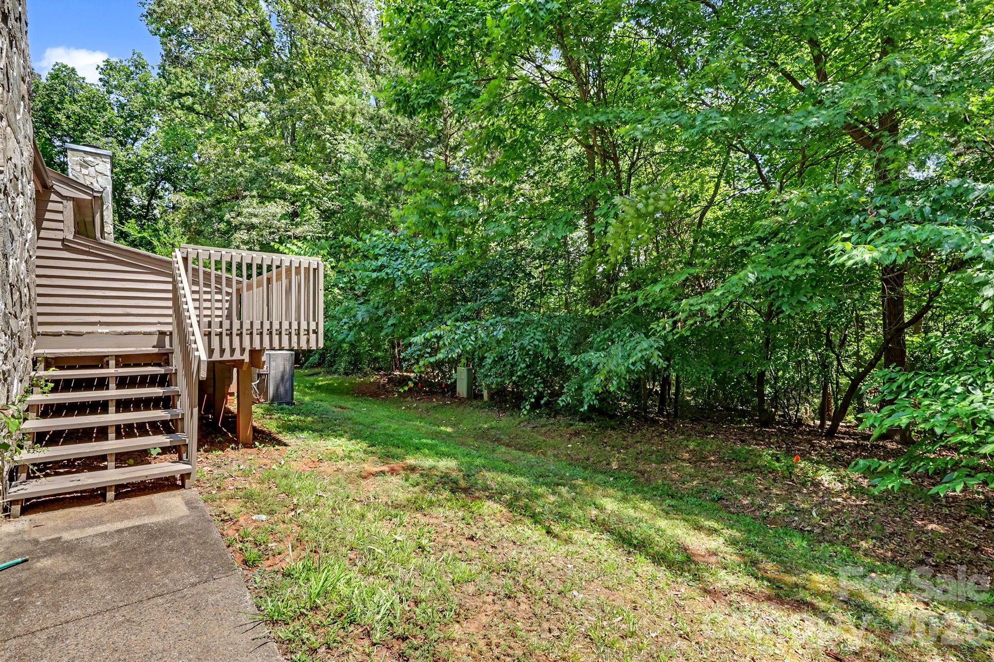 988 Cranberry Circle