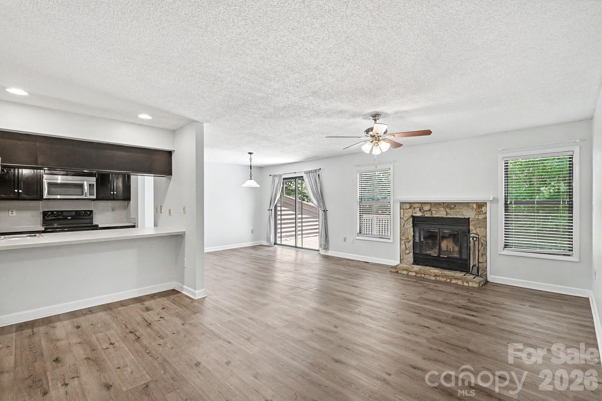 988 Cranberry Circle