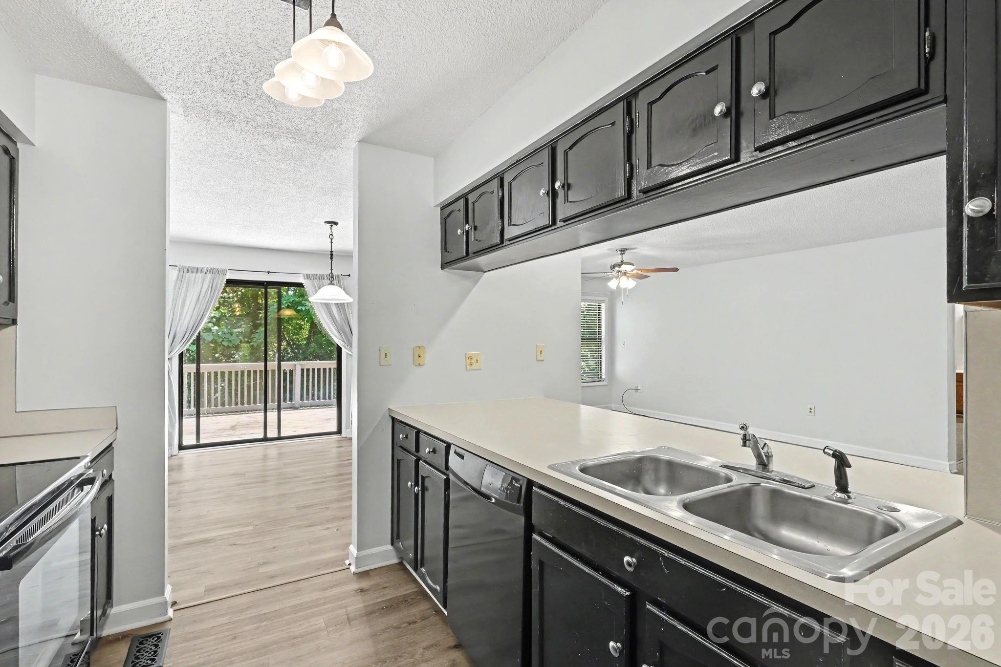 988 Cranberry Circle