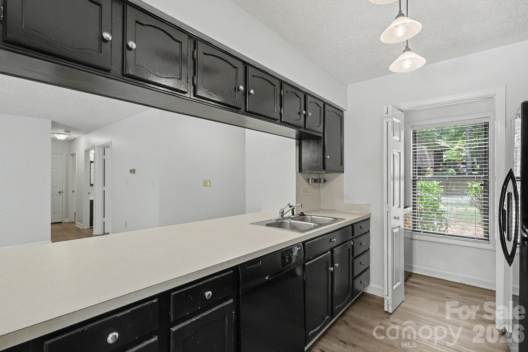 988 Cranberry Circle