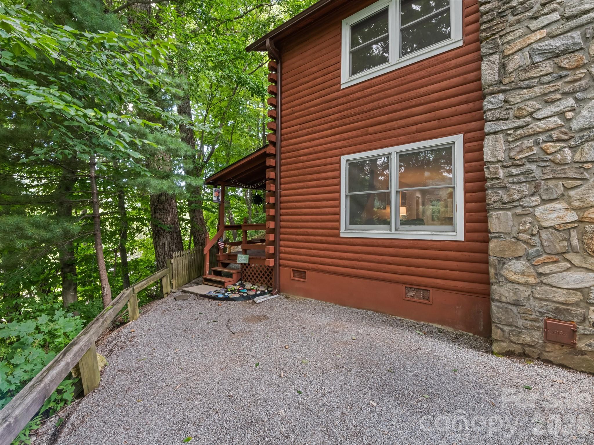 30 Katydid Lane