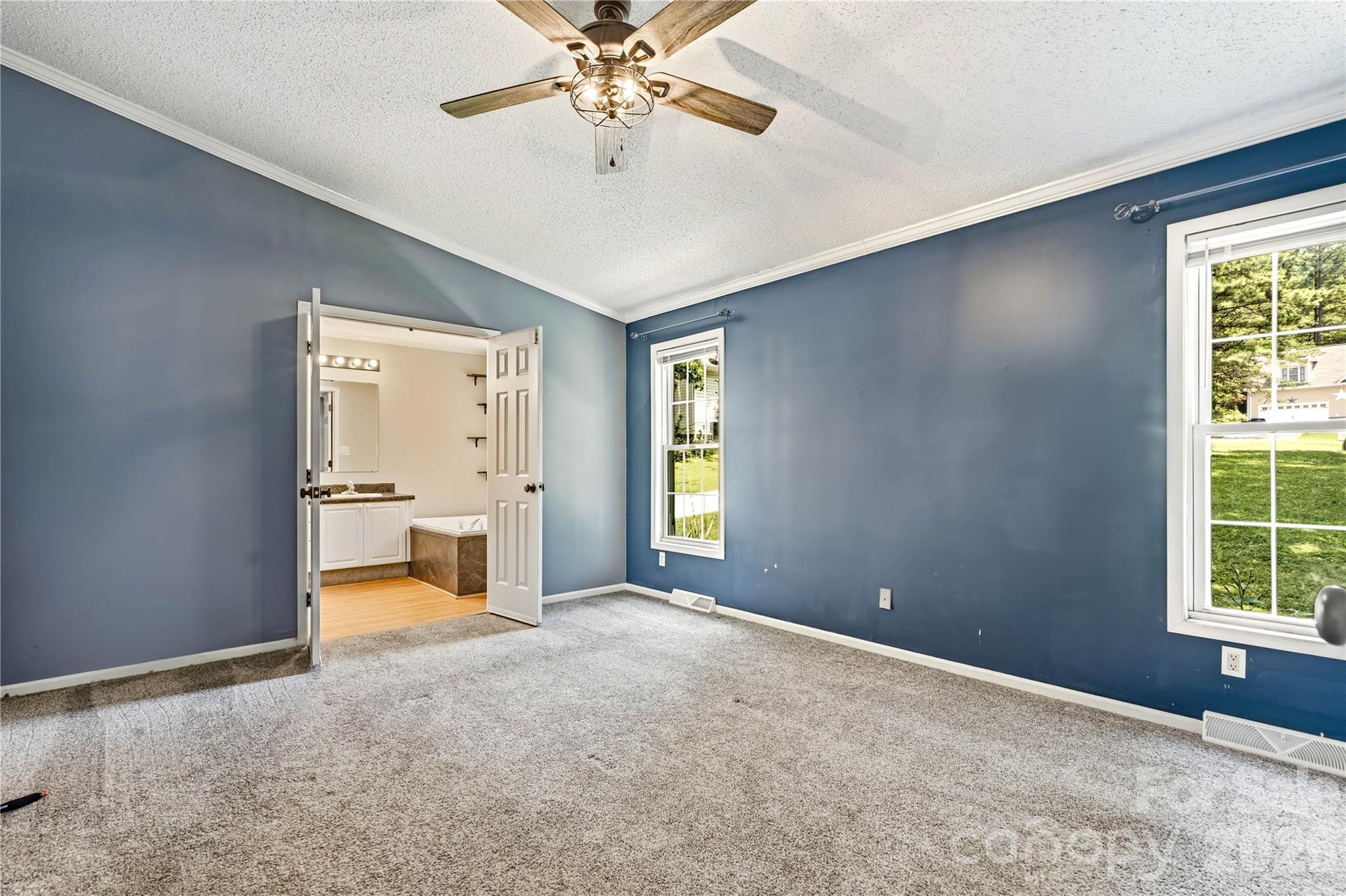 3555 Lake Bluff Drive