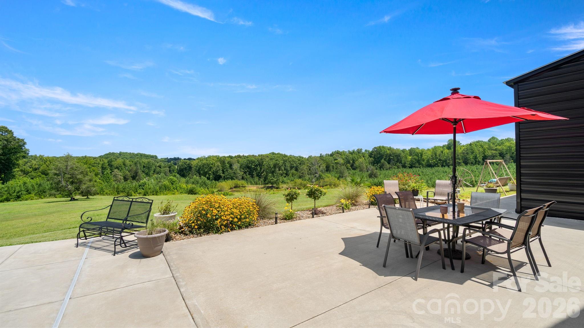 1055 Cedar Grove Road