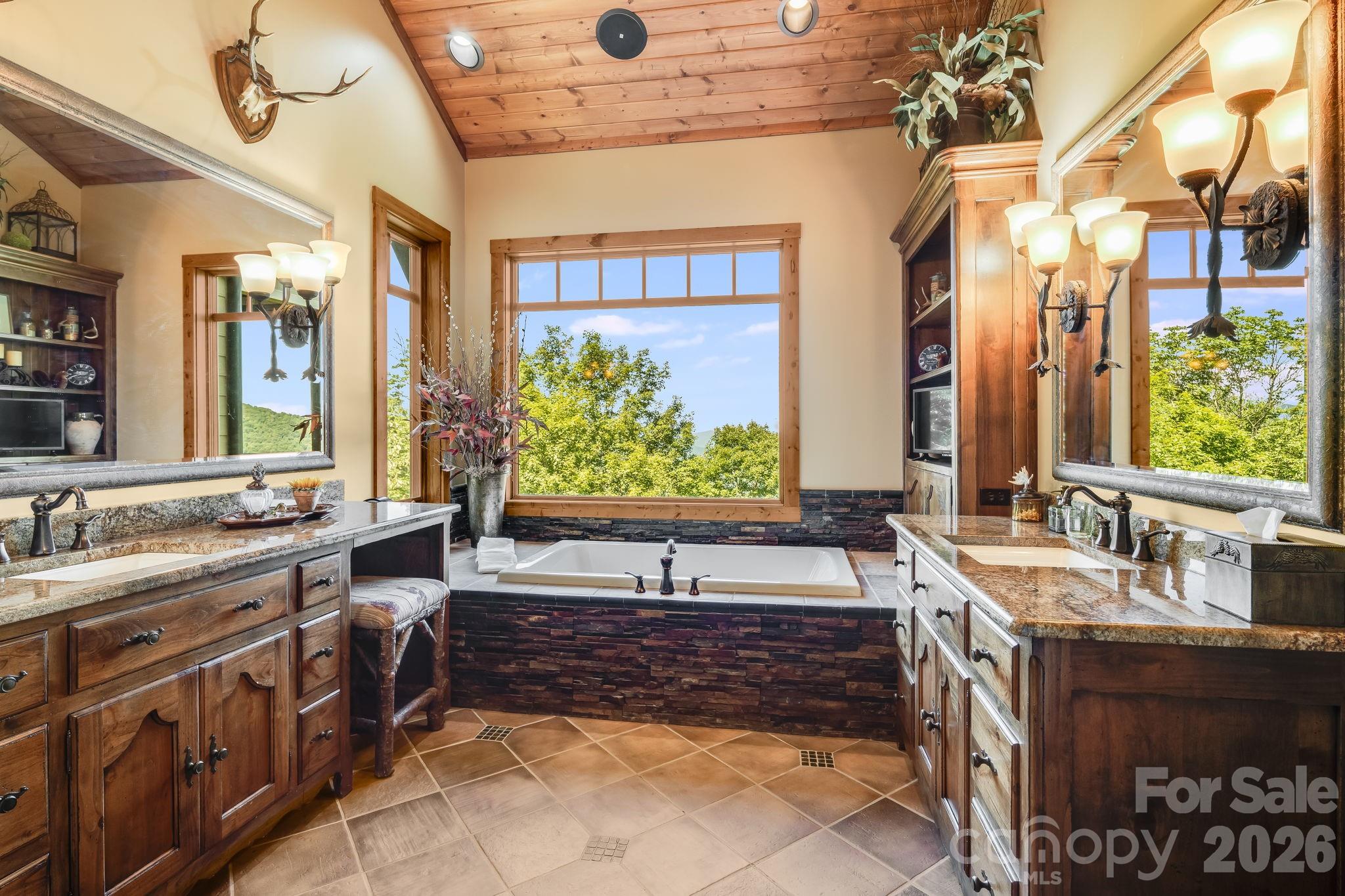 817 Running Cedar Lane Unit: 32