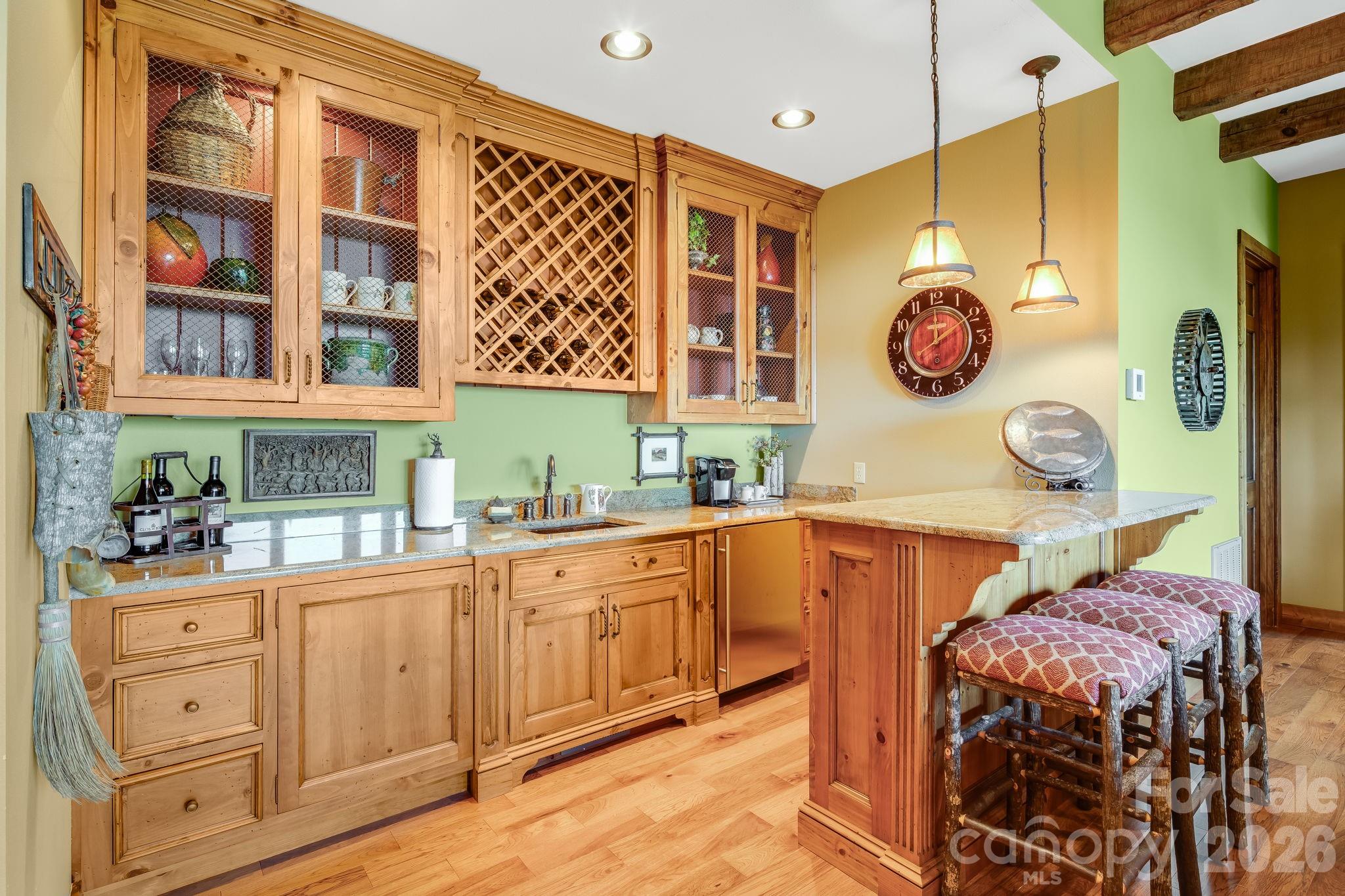 817 Running Cedar Lane Unit: 32
