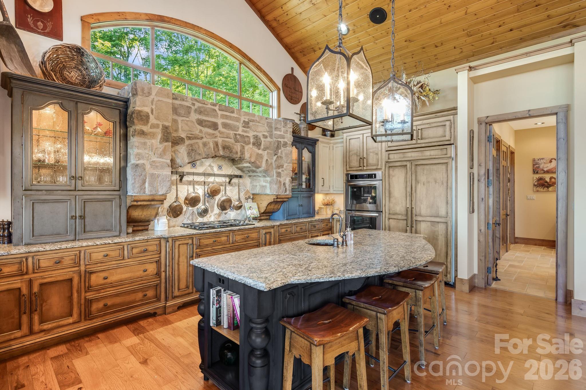 817 Running Cedar Lane Unit: 32