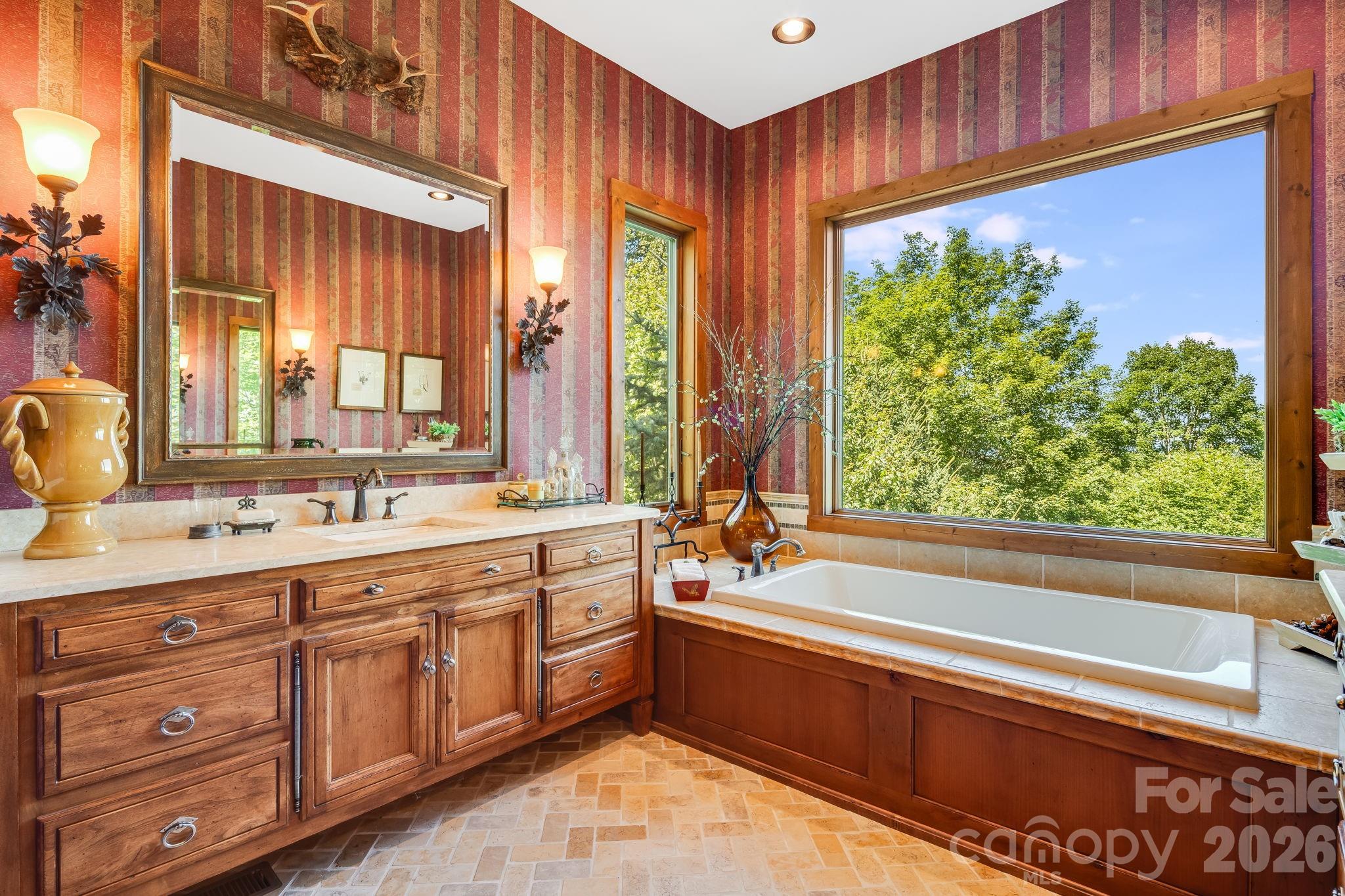 817 Running Cedar Lane Unit: 32