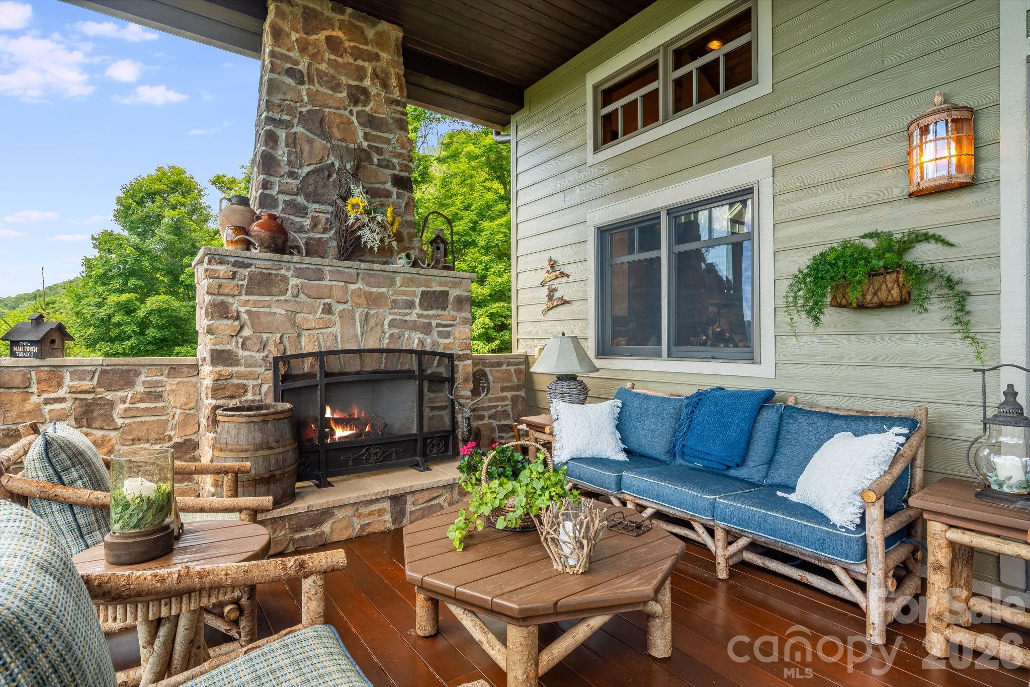 817 Running Cedar Lane Unit: 32