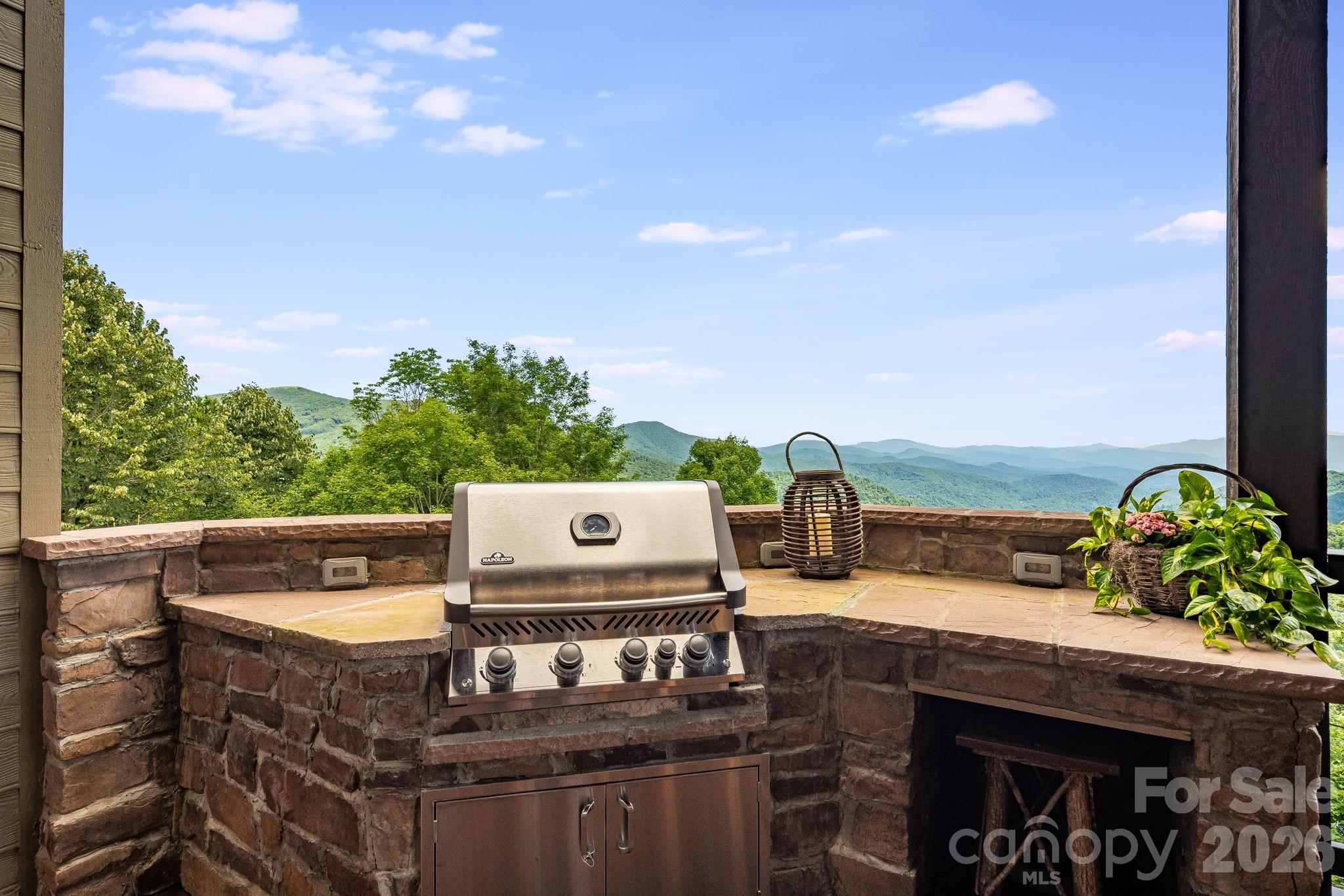 817 Running Cedar Lane Unit: 32