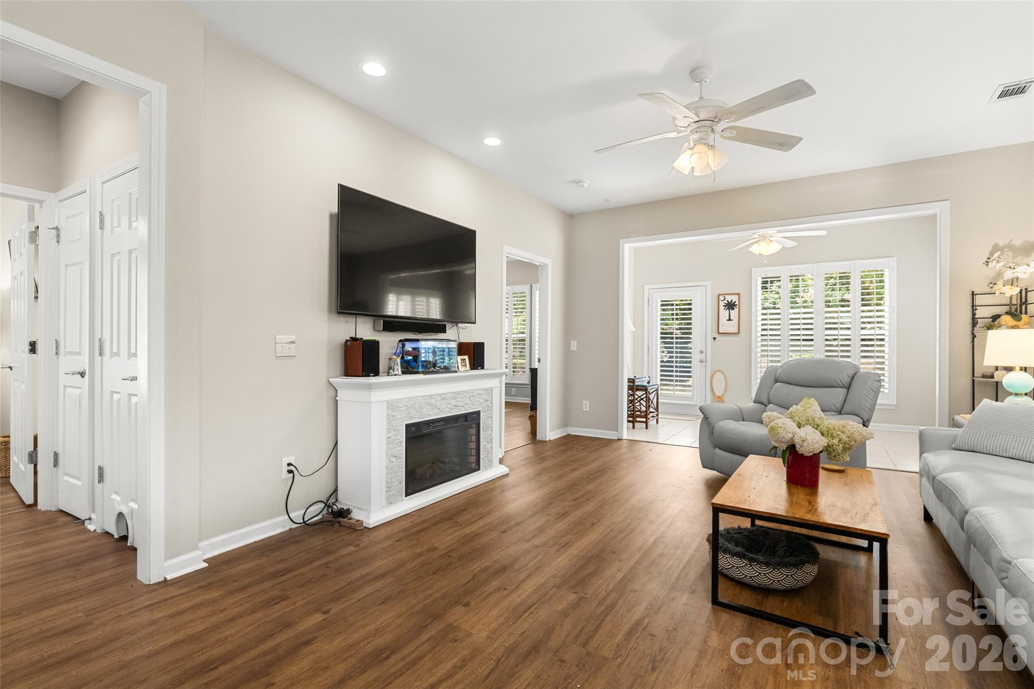 7410 Carolina Jessamine Court