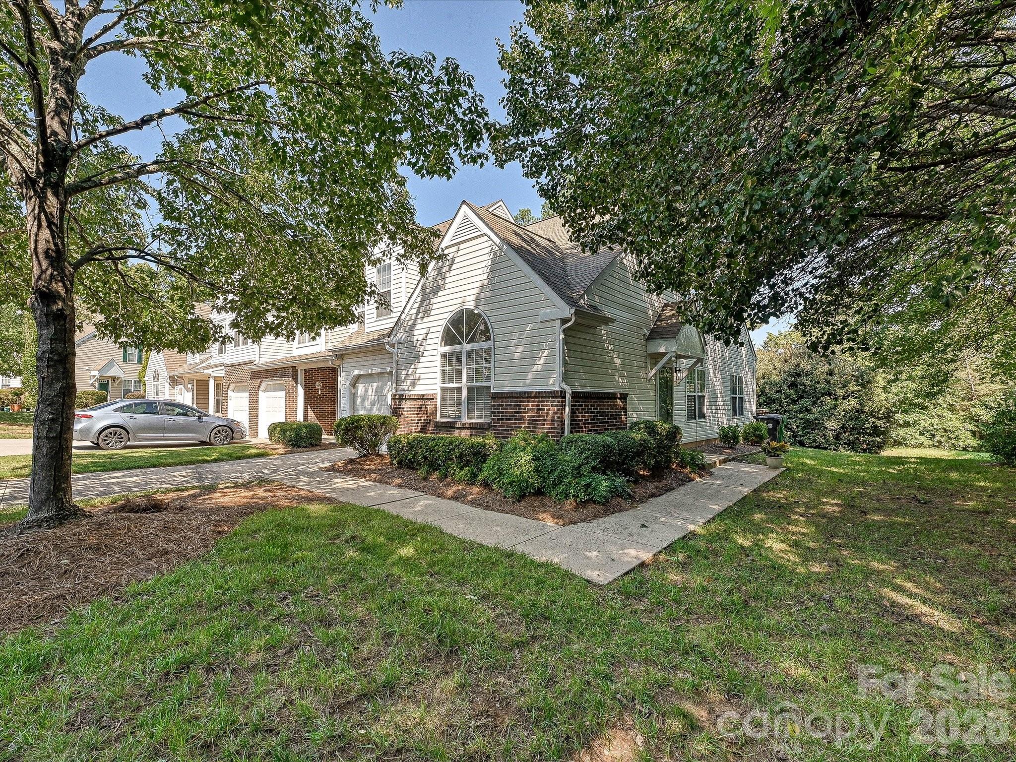 8810 Scotch Heather Way