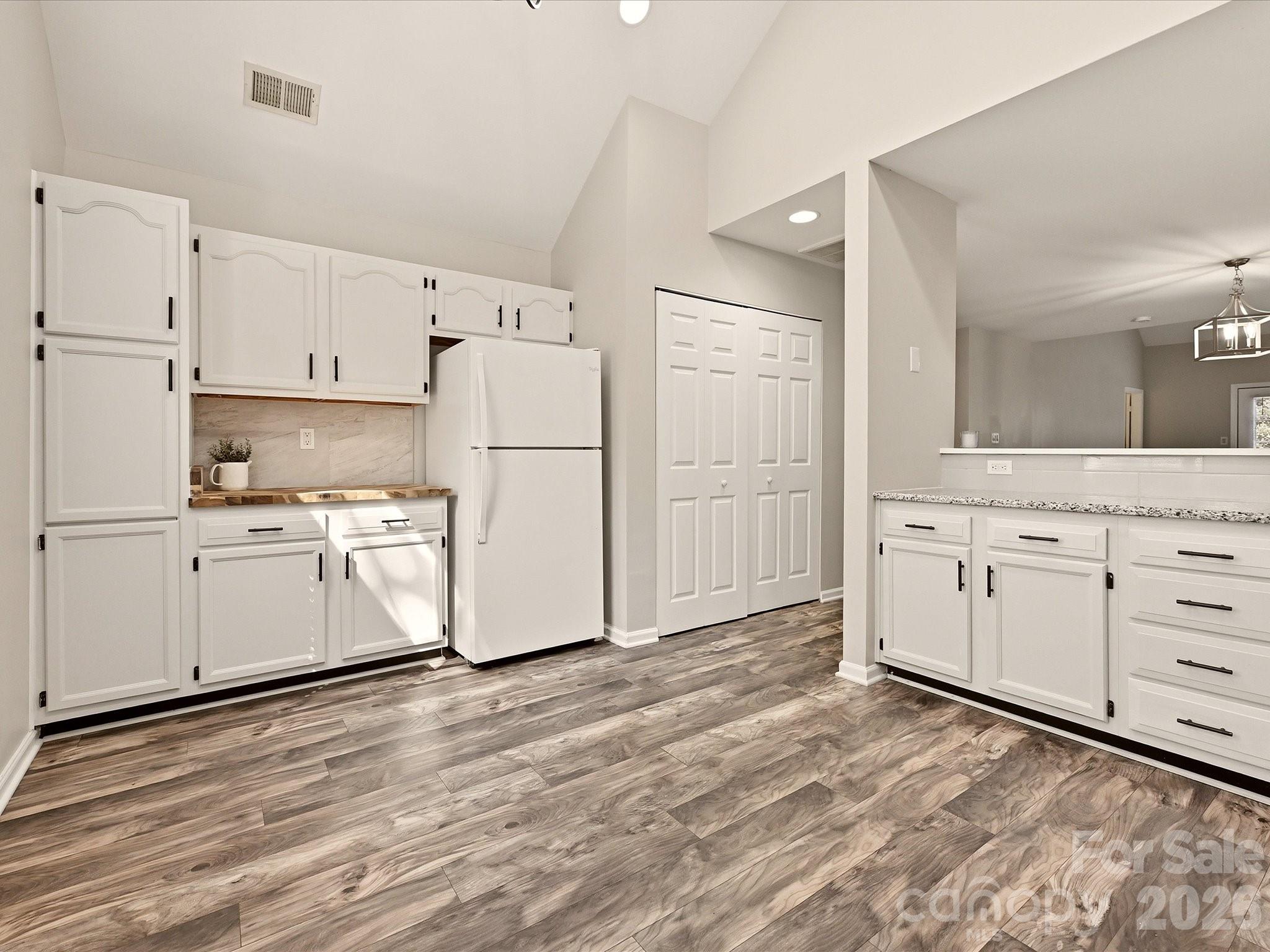 8810 Scotch Heather Way