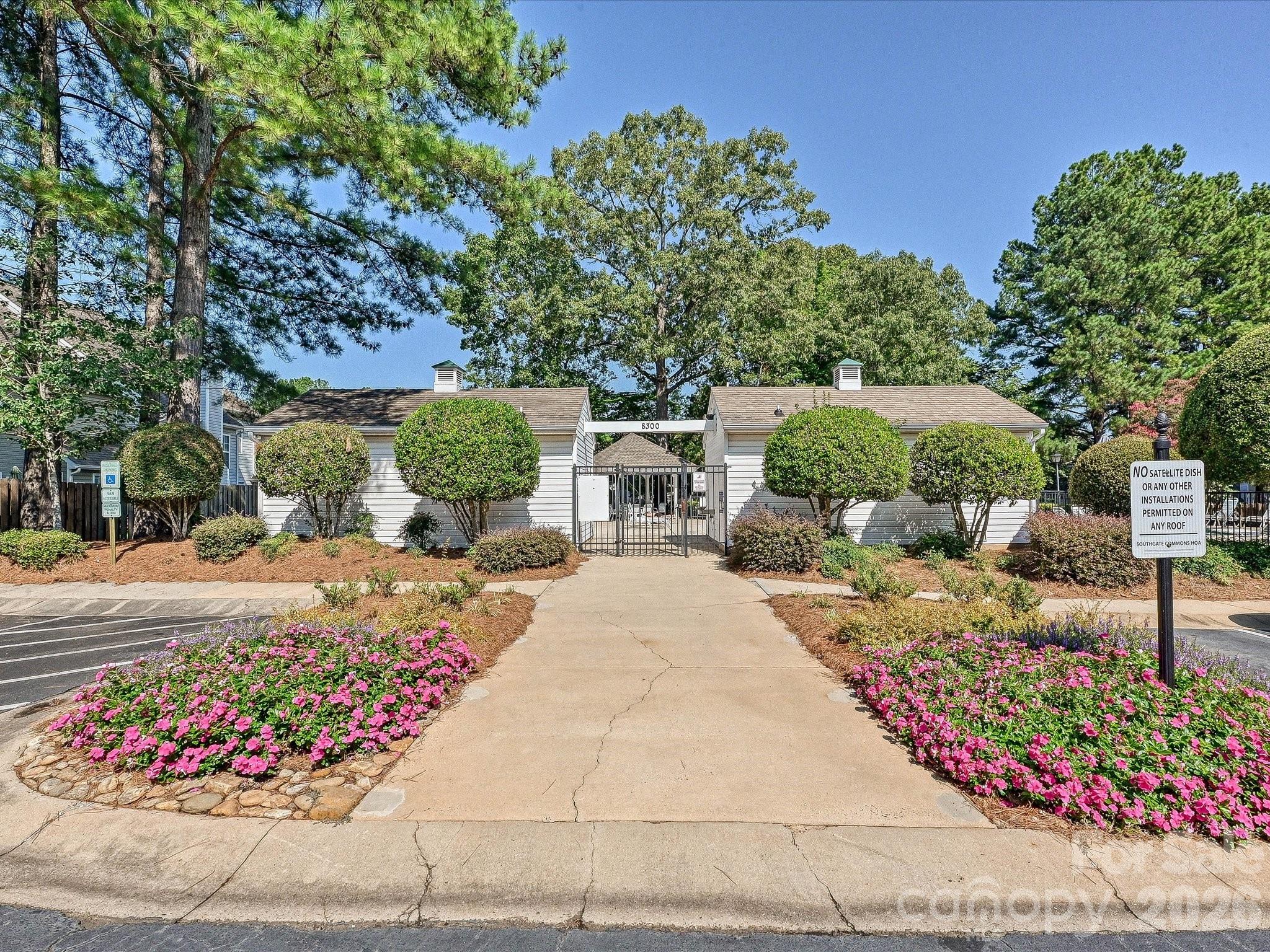 8810 Scotch Heather Way