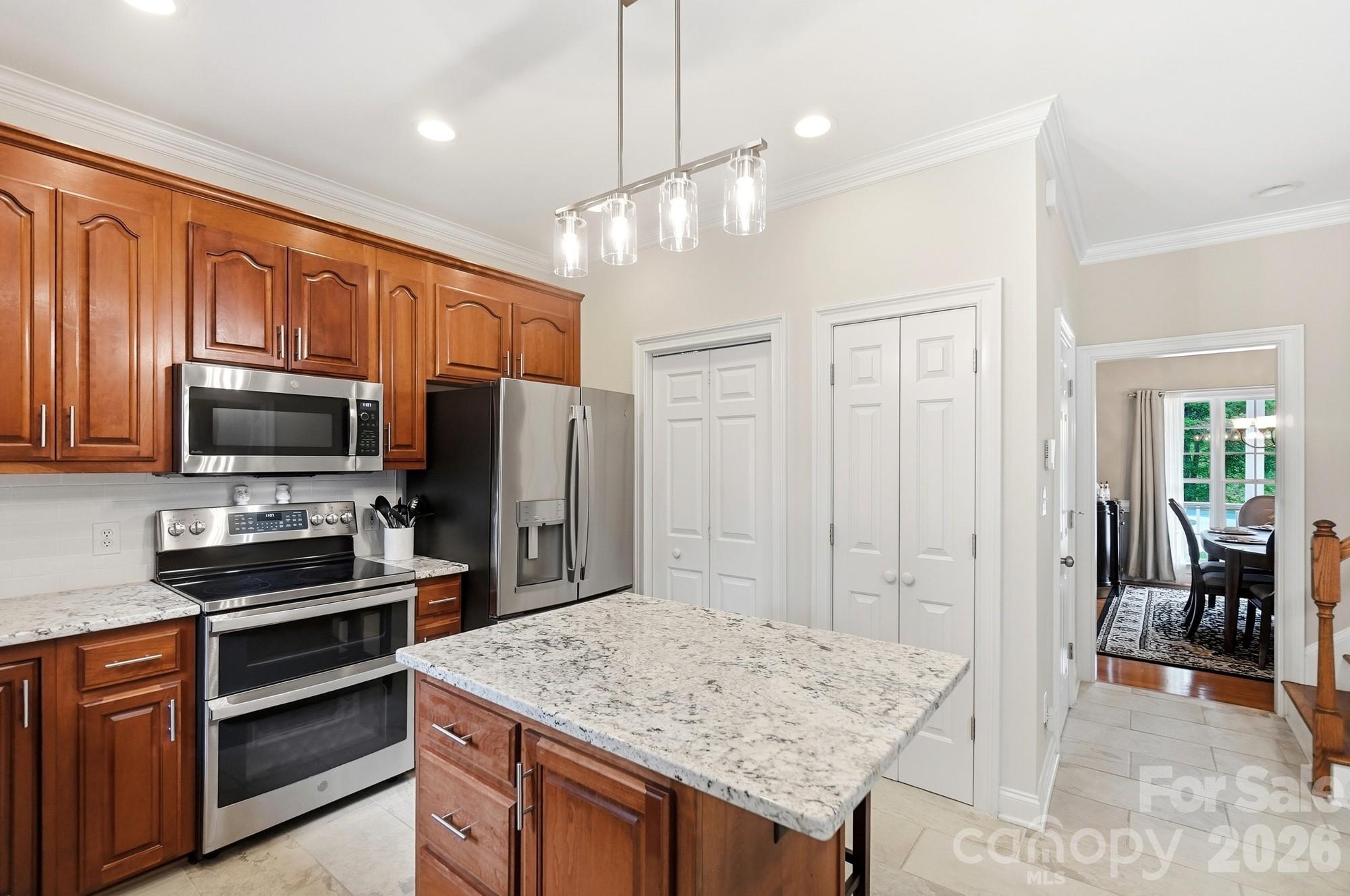 5616 Polk Mountain Drive