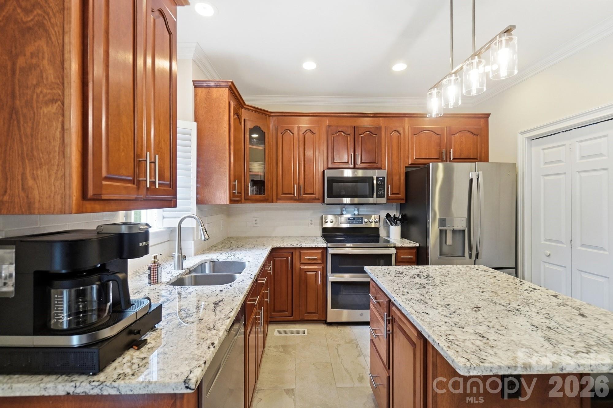 5616 Polk Mountain Drive