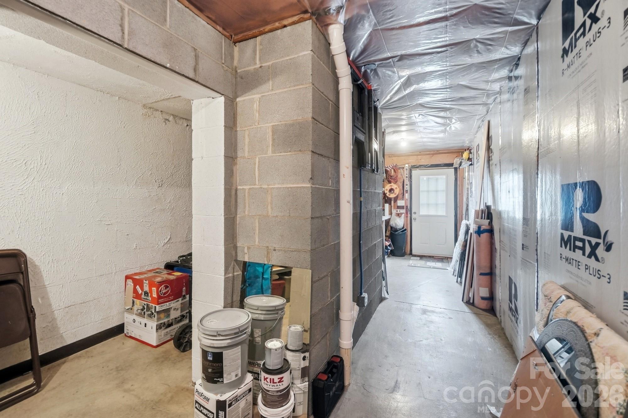 5616 Polk Mountain Drive