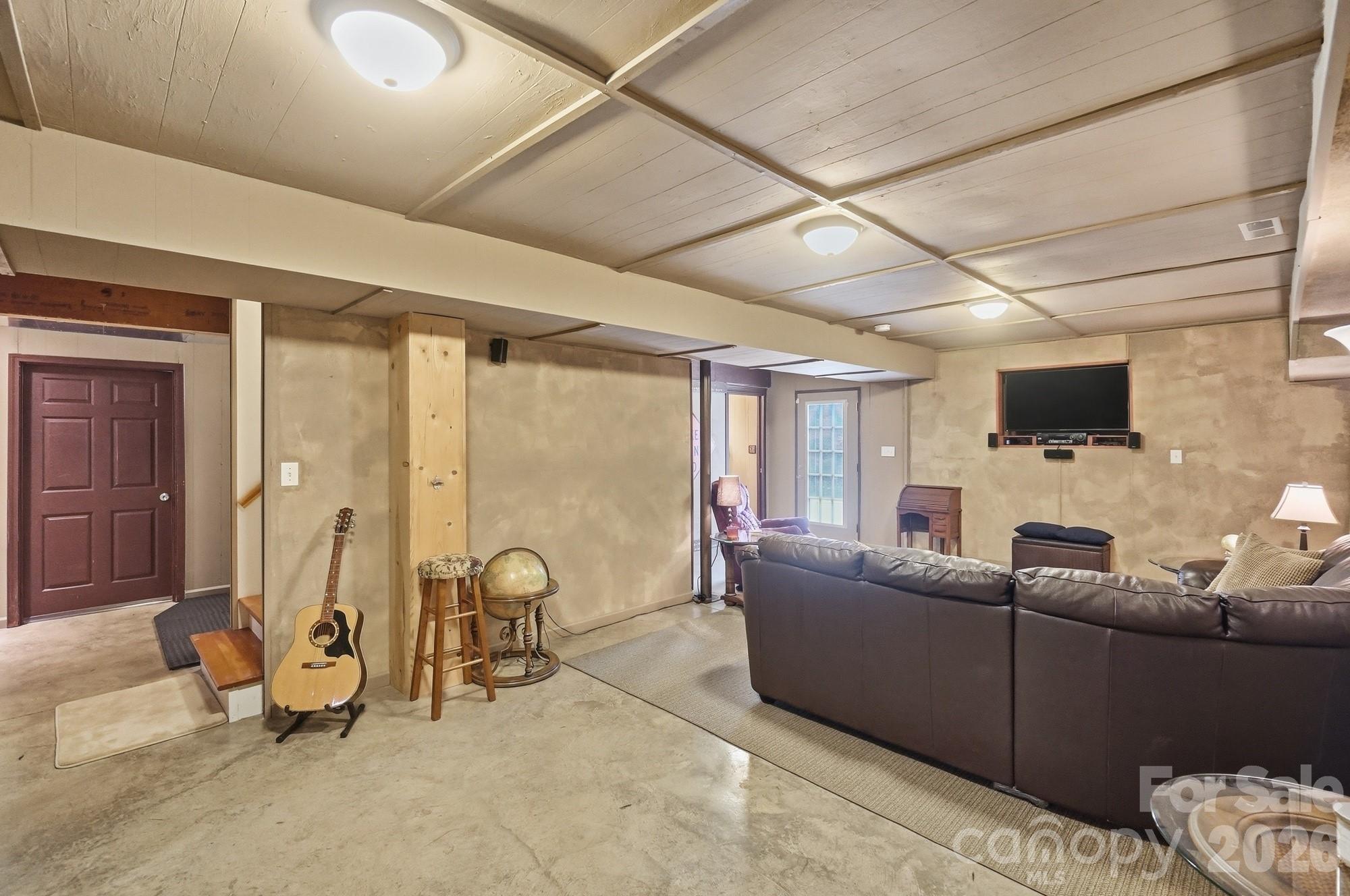 5616 Polk Mountain Drive