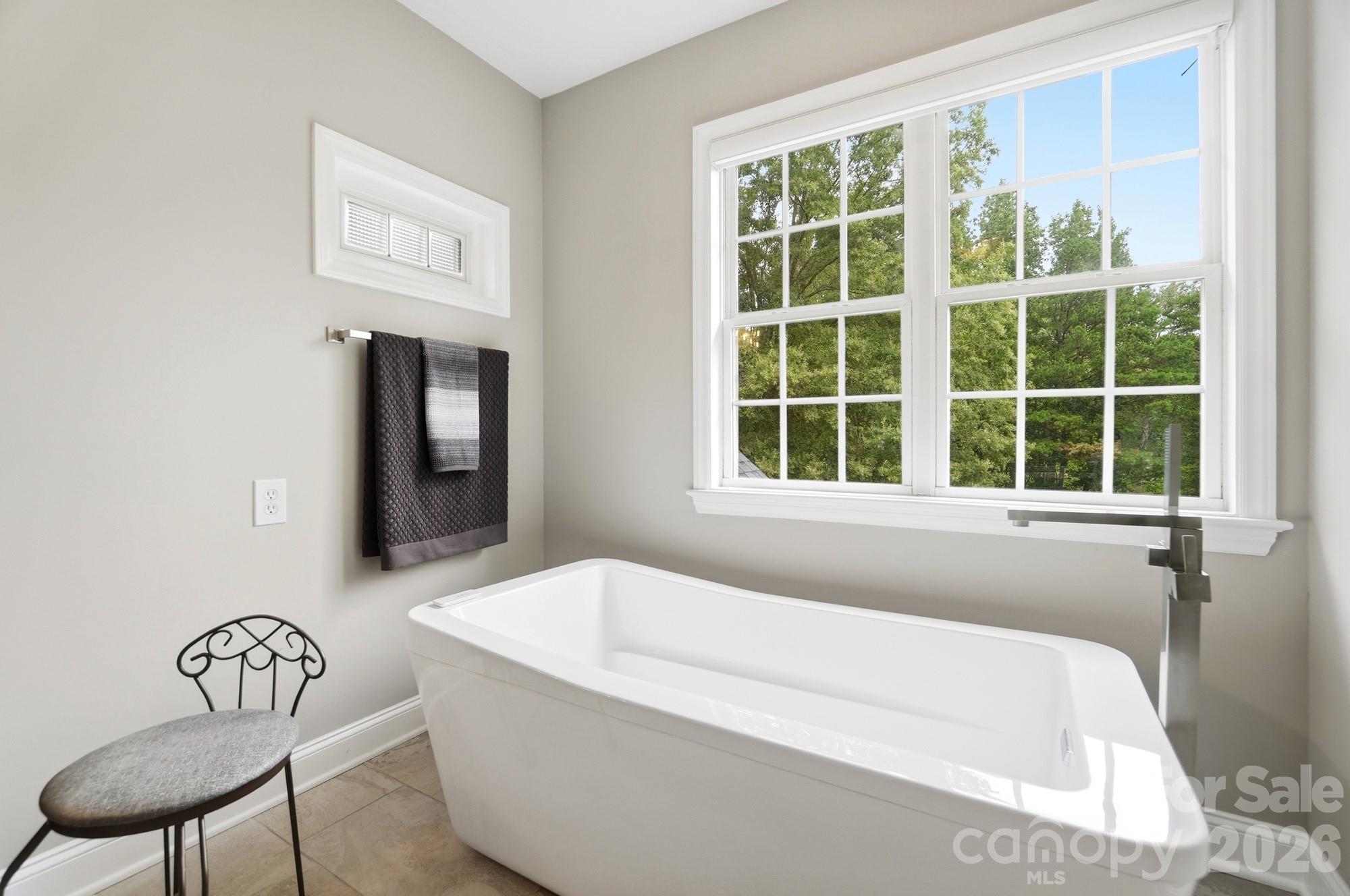 5616 Polk Mountain Drive