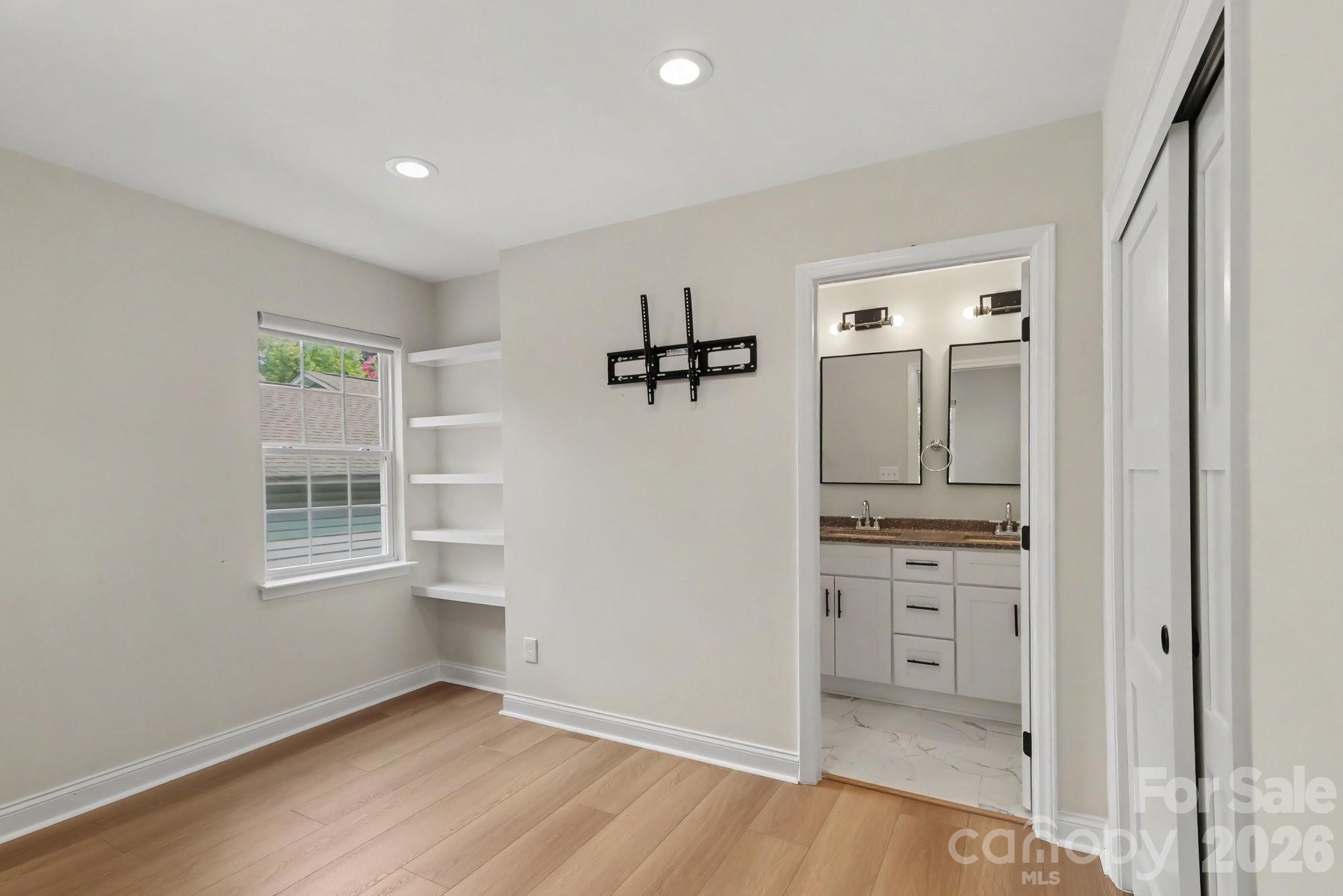 842 Belmont Avenue