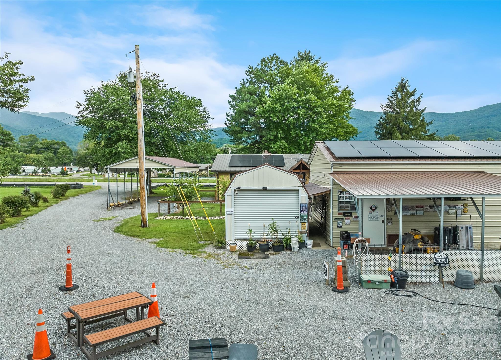 2906 Jonathan Creek Road