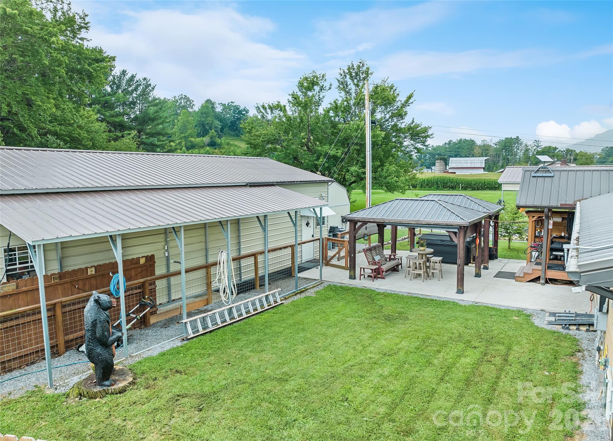 2906 Jonathan Creek Road