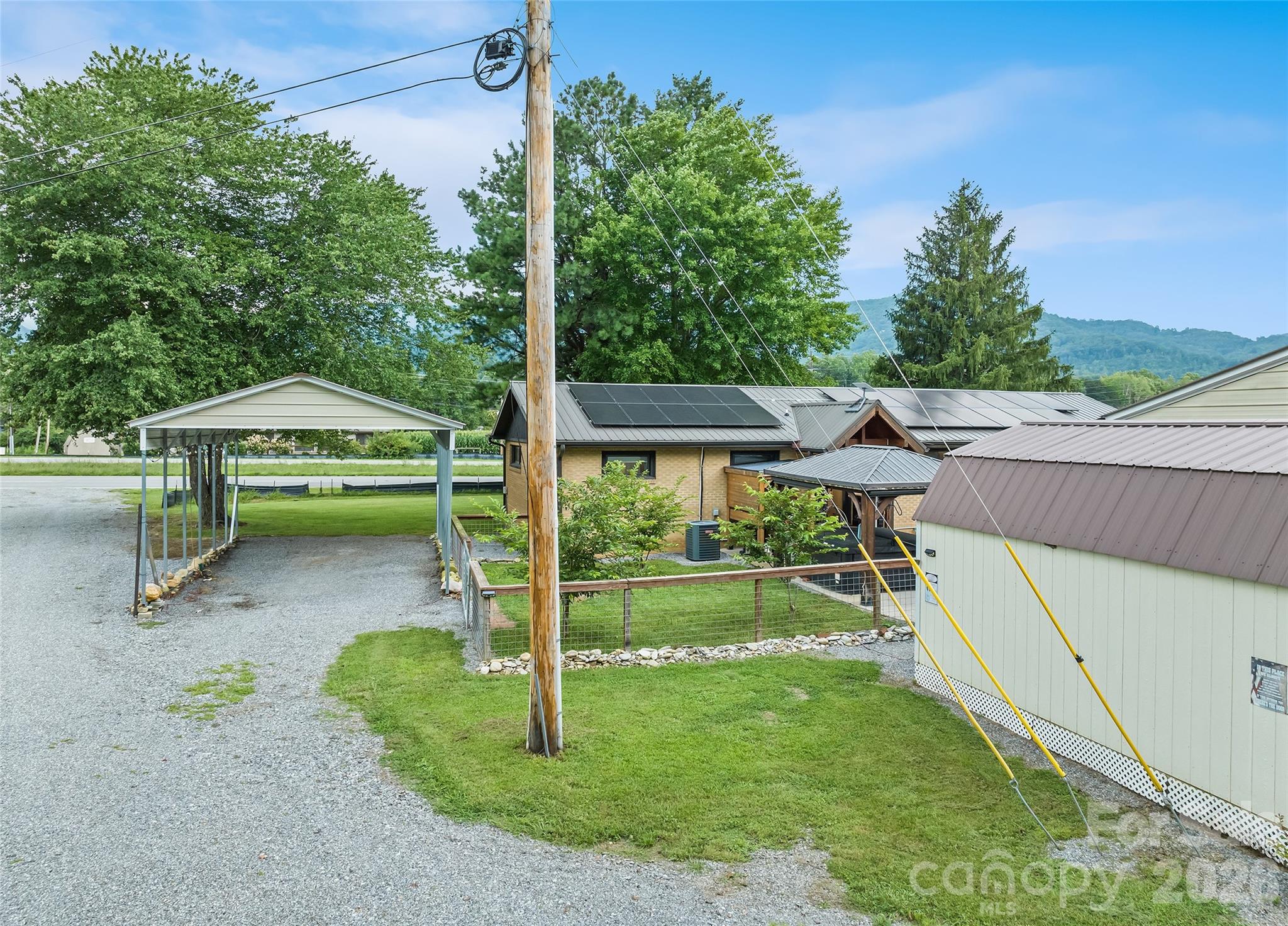 2906 Jonathan Creek Road