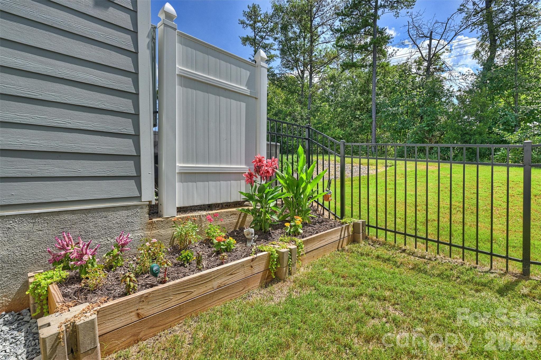 2513 Greenmarket Drive