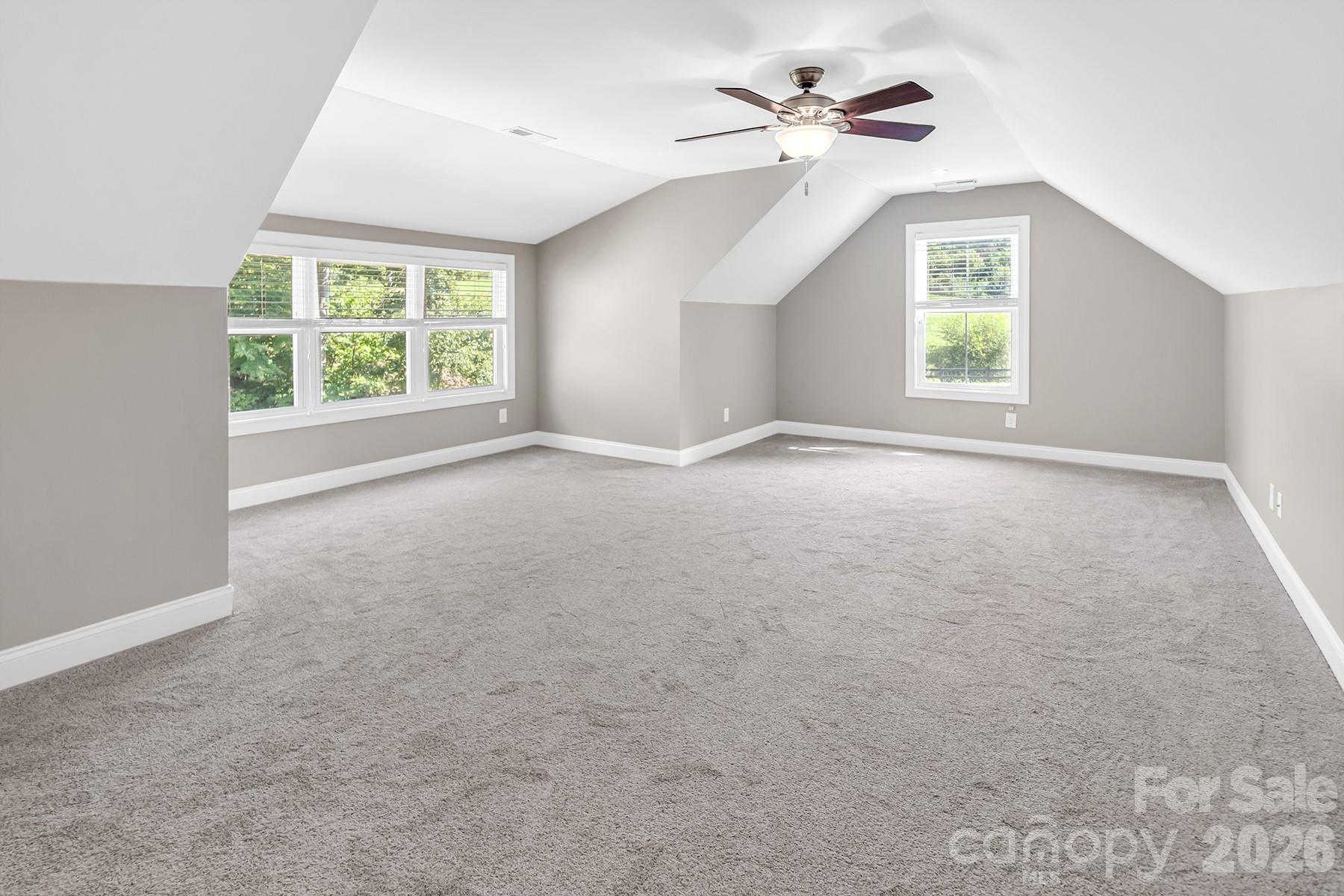 3825 Chevlot Hills Road