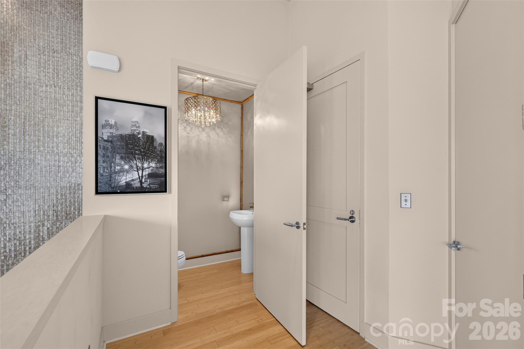 1133 Metropolitan Avenue Unit: 617