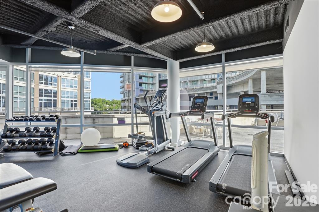 1133 Metropolitan Avenue Unit: 617
