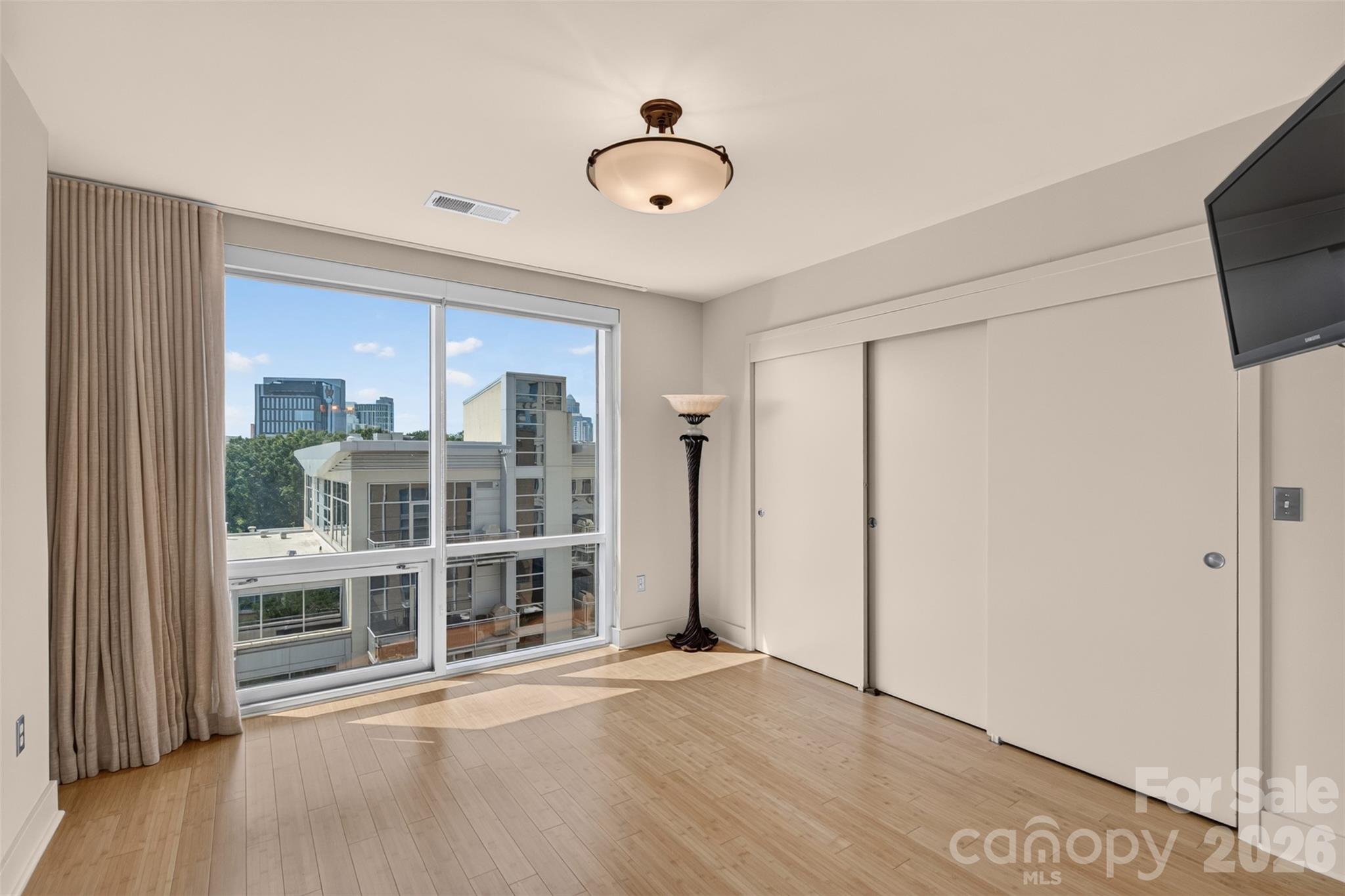 1133 Metropolitan Avenue Unit: 617