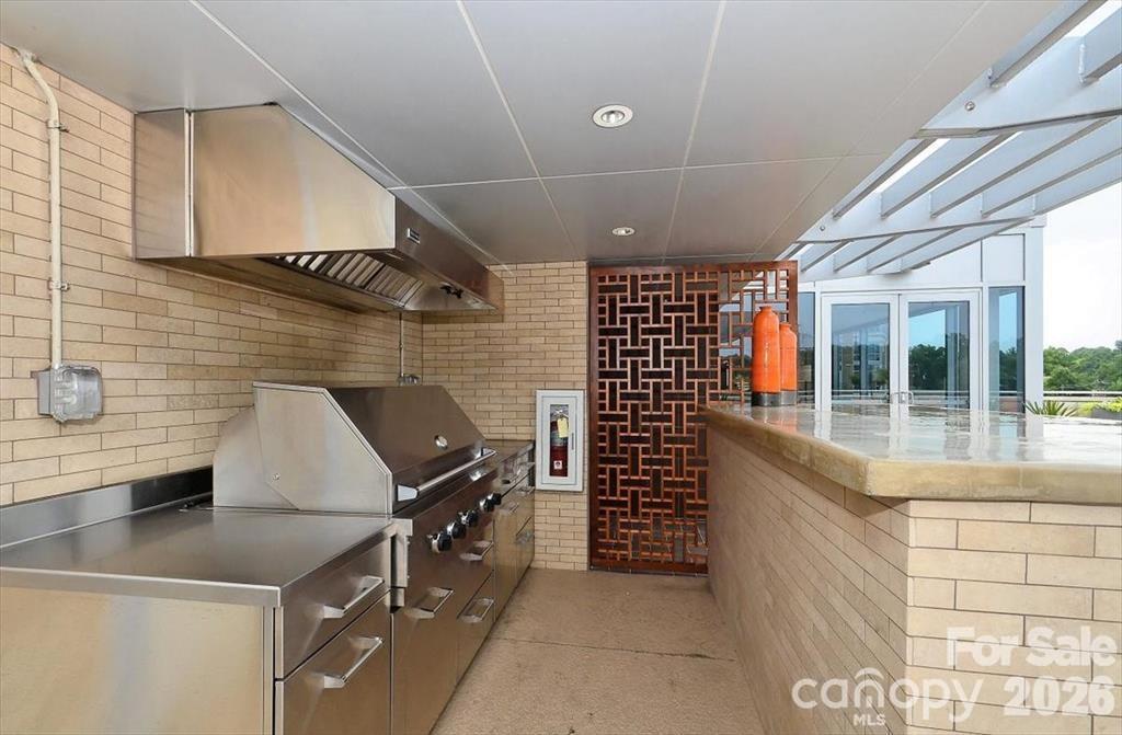 1133 Metropolitan Avenue Unit: 617