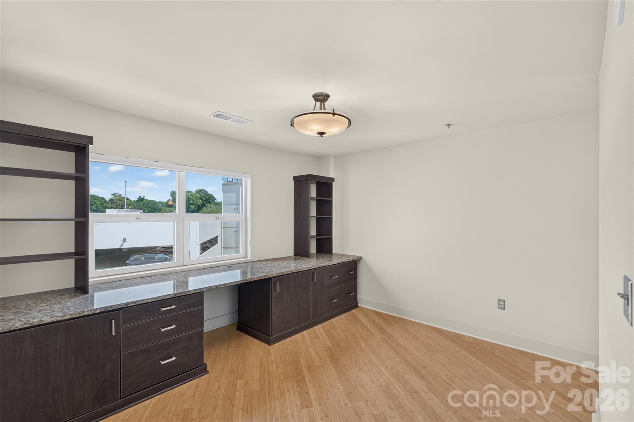 1133 Metropolitan Avenue Unit: 617