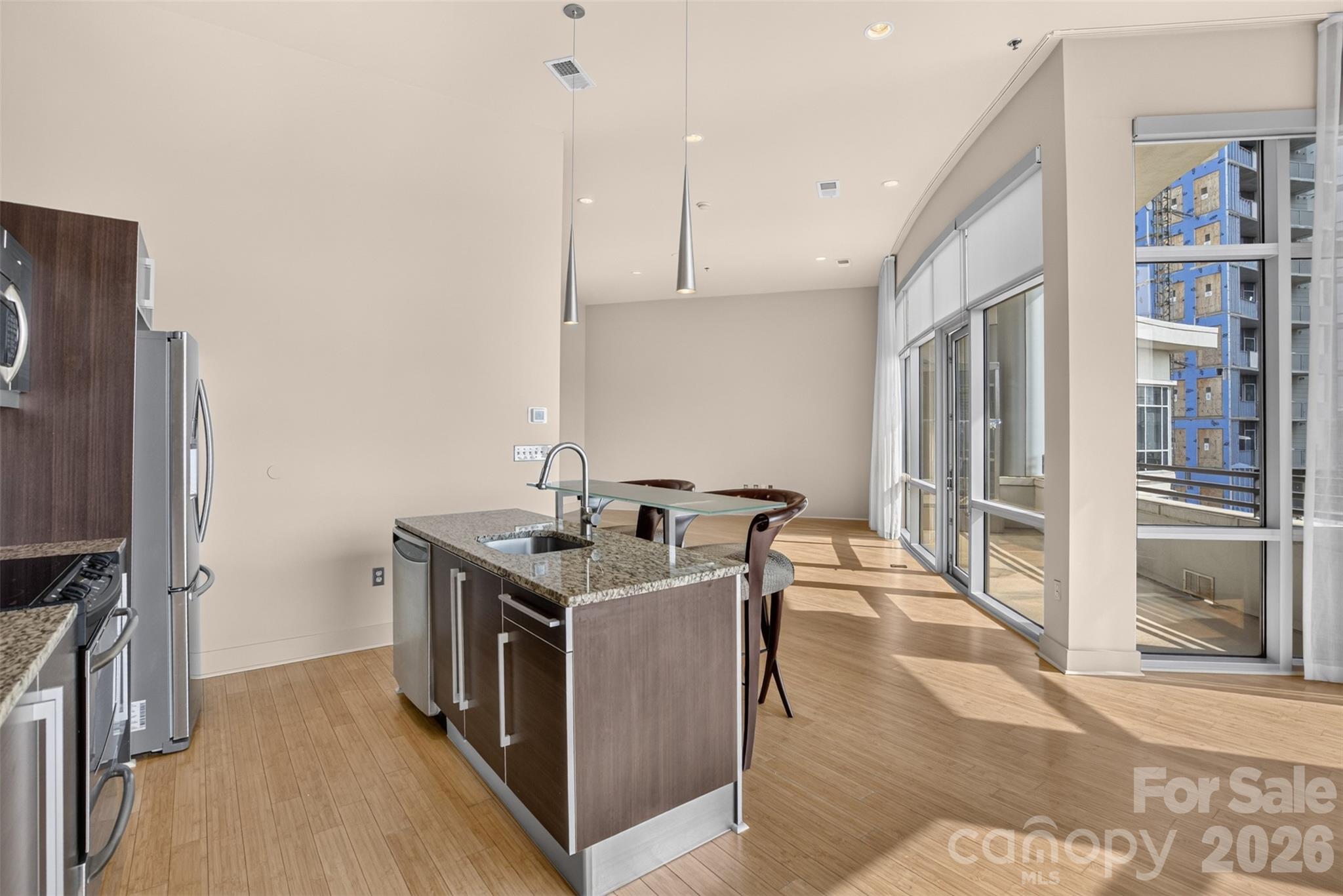 1133 Metropolitan Avenue Unit: 617