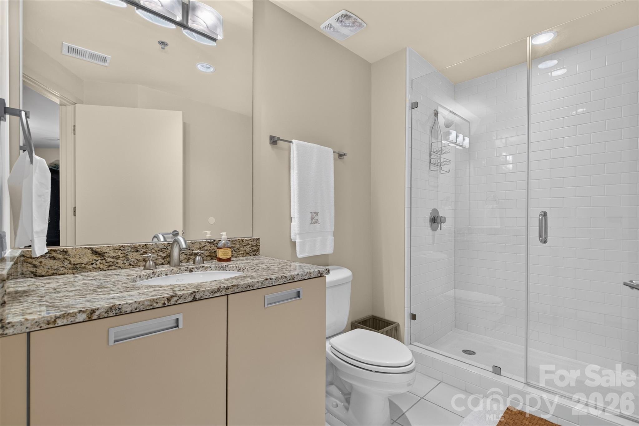 1133 Metropolitan Avenue Unit: 617