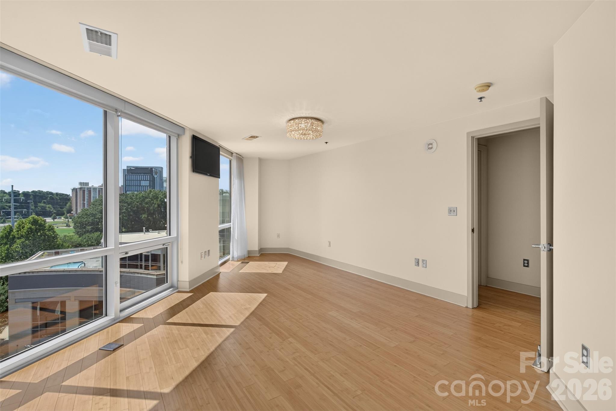 1133 Metropolitan Avenue Unit: 617