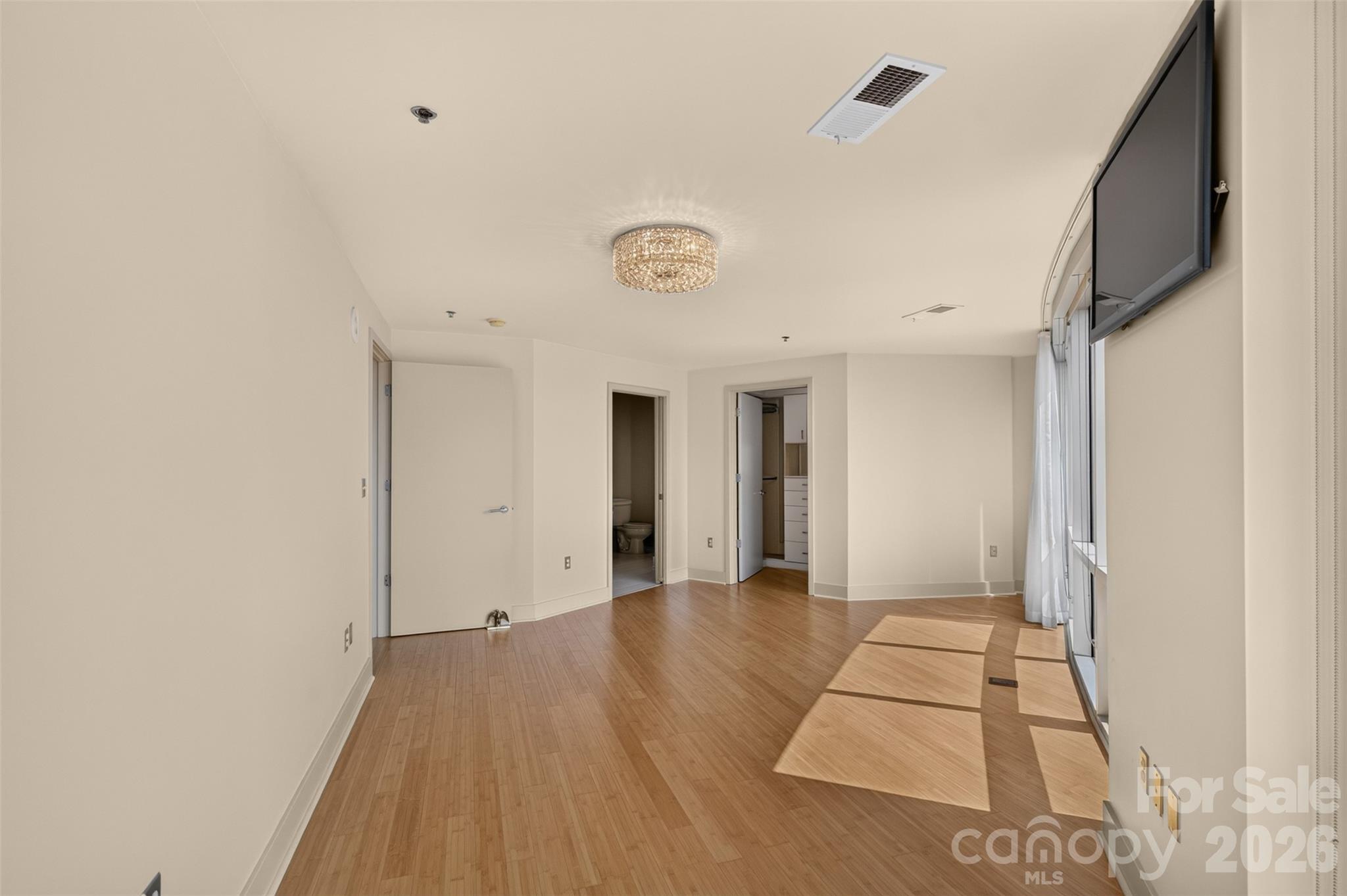 1133 Metropolitan Avenue Unit: 617