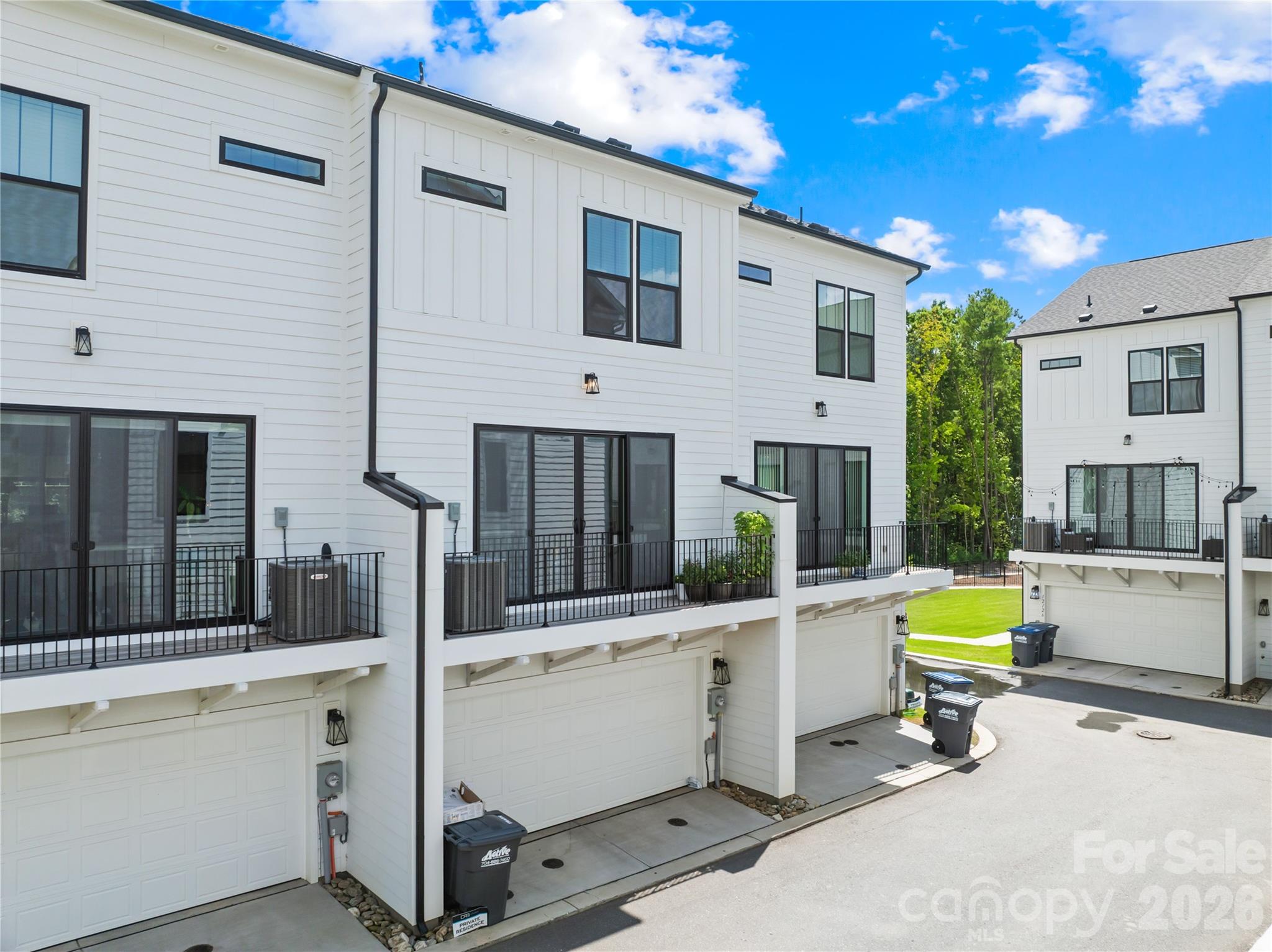 12133 Storm Lane