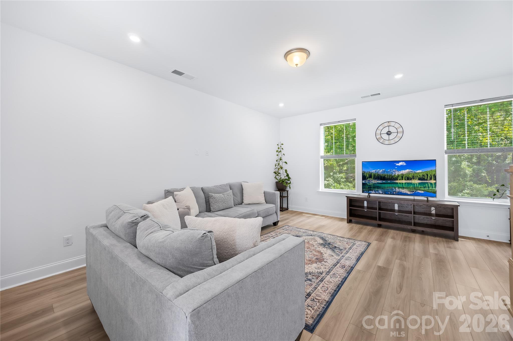 12133 Storm Lane